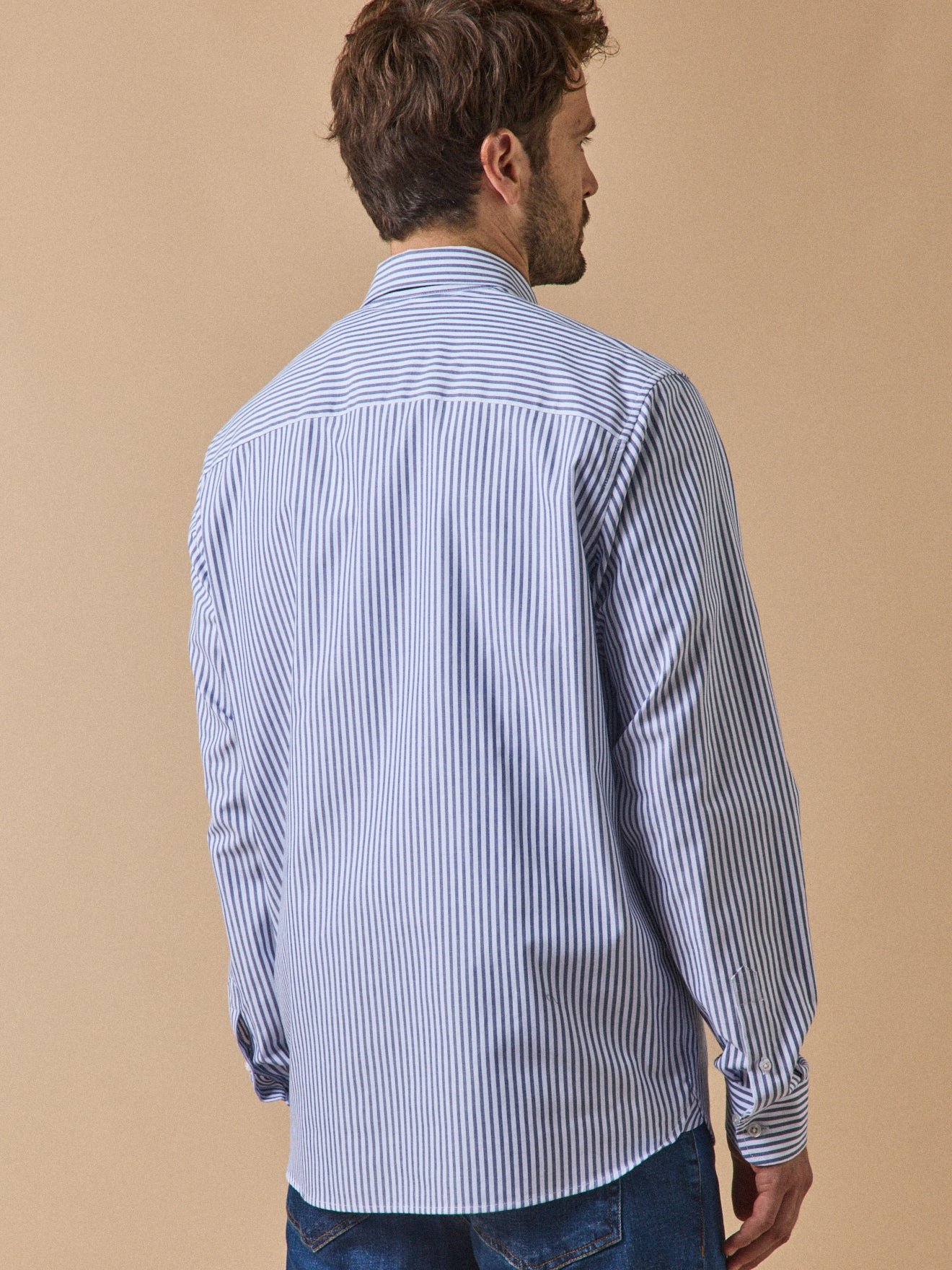 Contemporary cut striped shirt Blue
