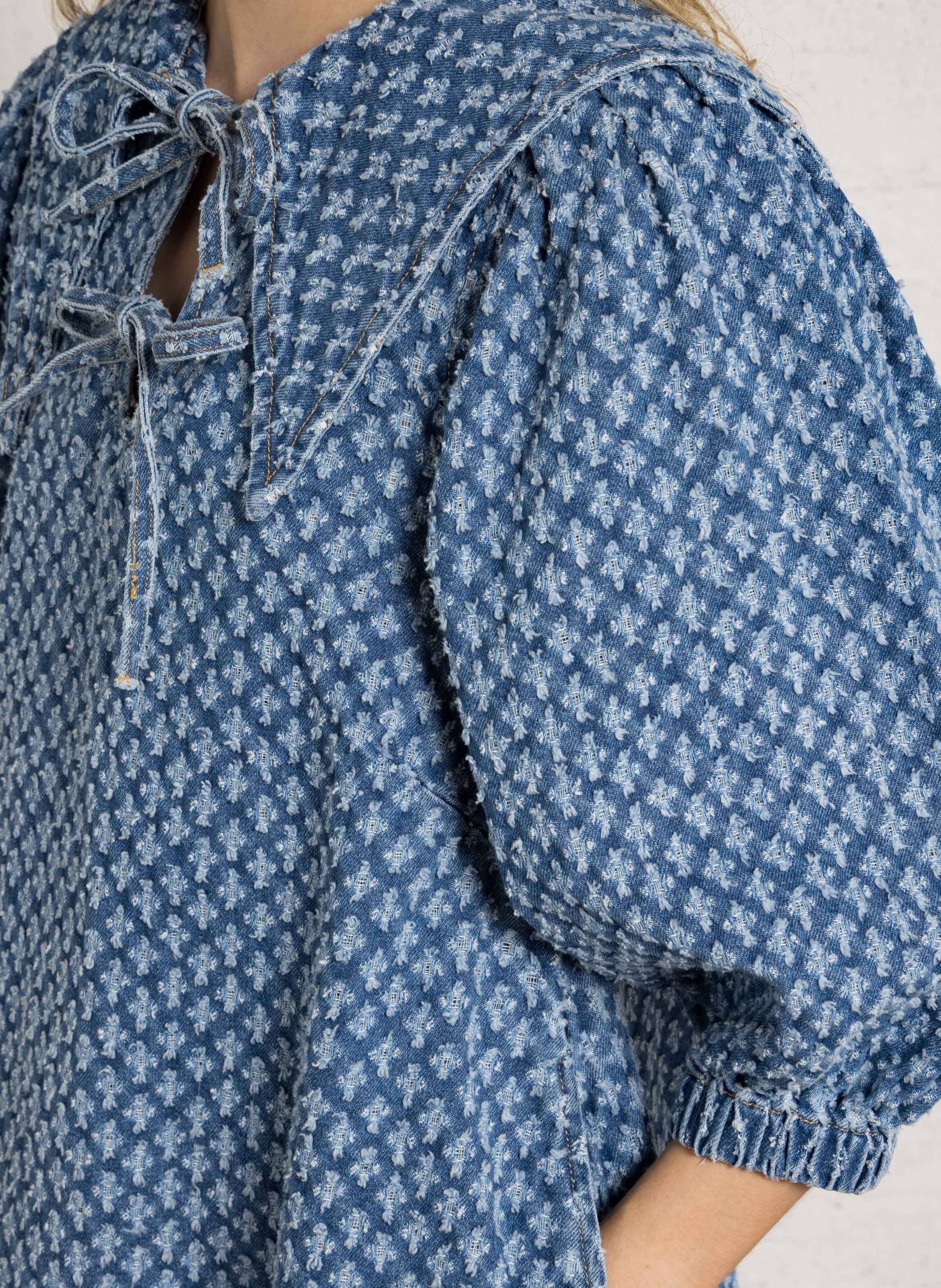 Short V-neck denim cotton dress THE TINY BIG SISTER Blue