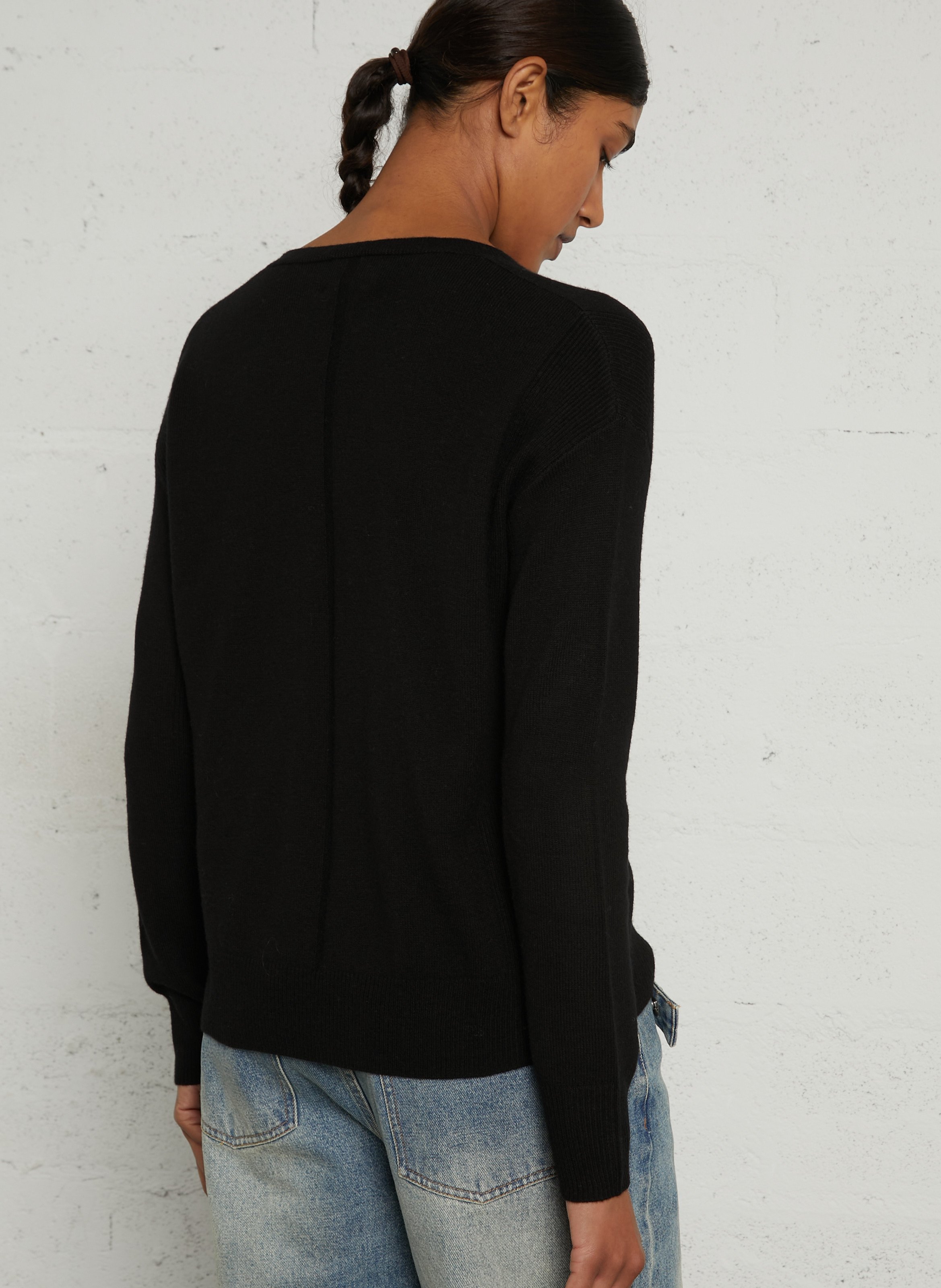 Straight v-neck wool sweater MAISON 123 Black