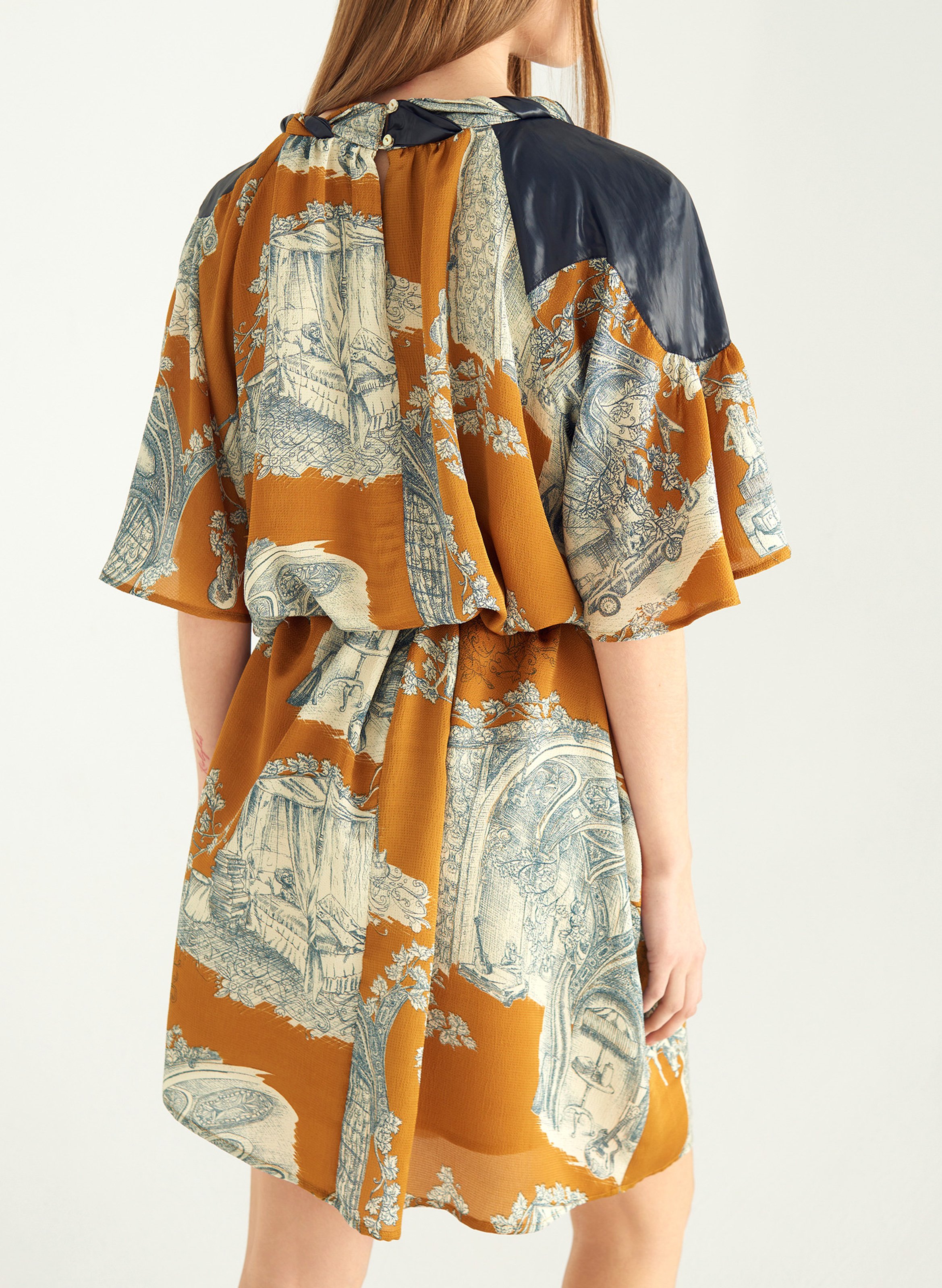 Robe courte fluide imprimée à ceinture COTELAC Jaune