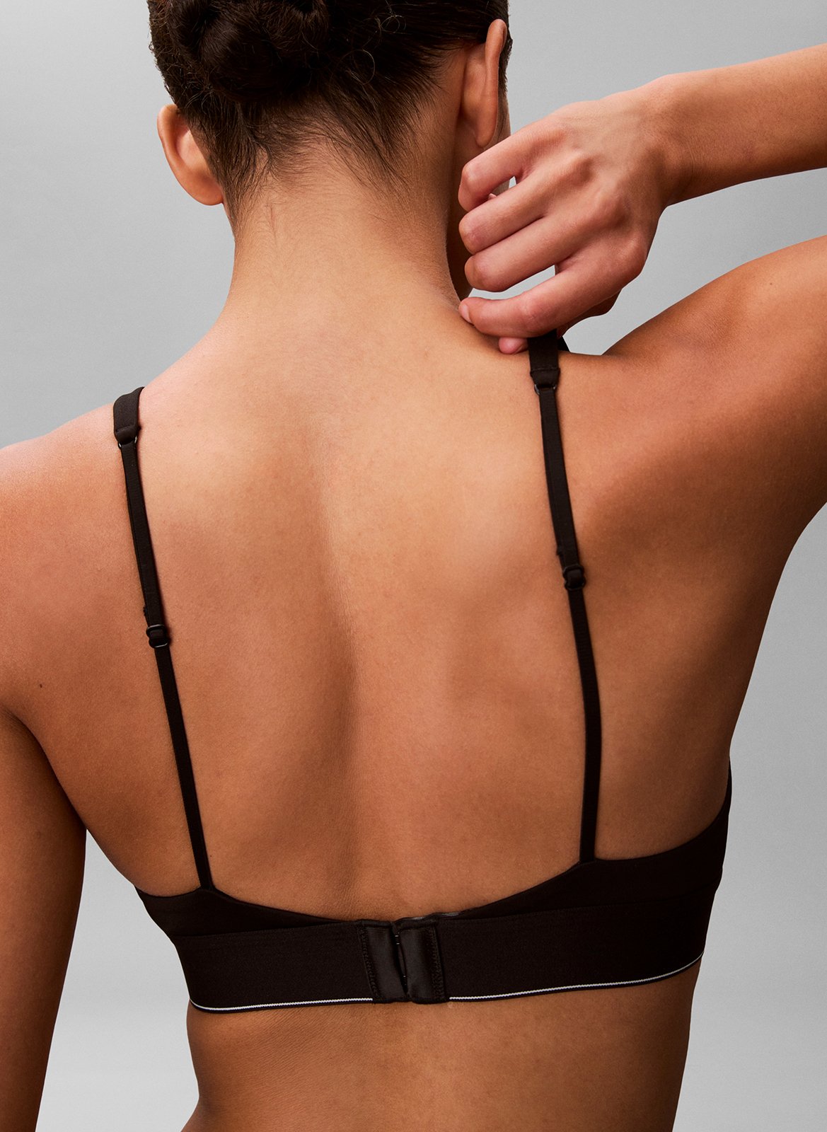 <soutien-gorge> triángulo con monograma</soutien-gorge> CALVIN KLEIN UNDERWEAR Negro