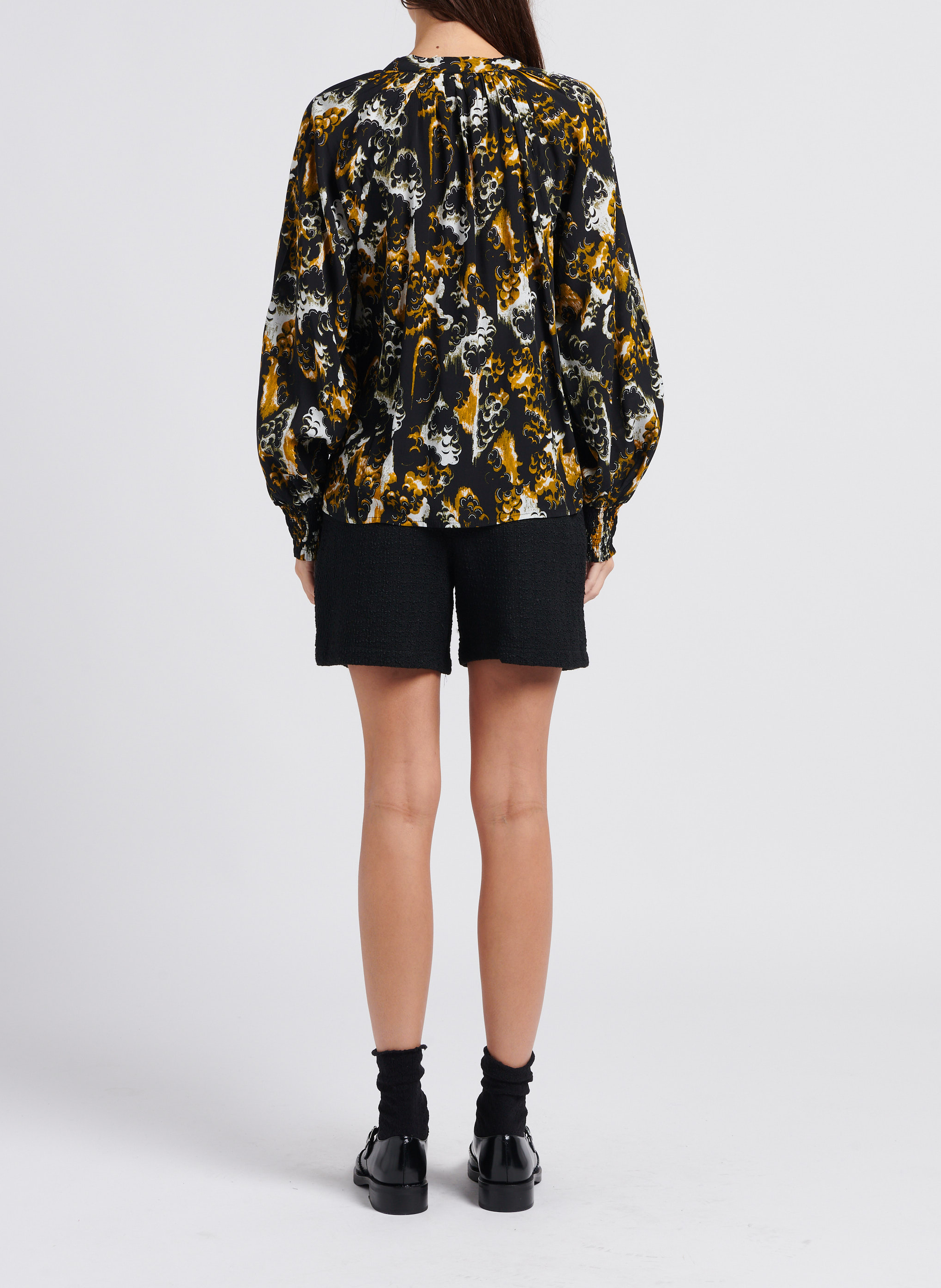 Ausgestelltes Top mit V-Ausschnitt und Print VILA Schwarz