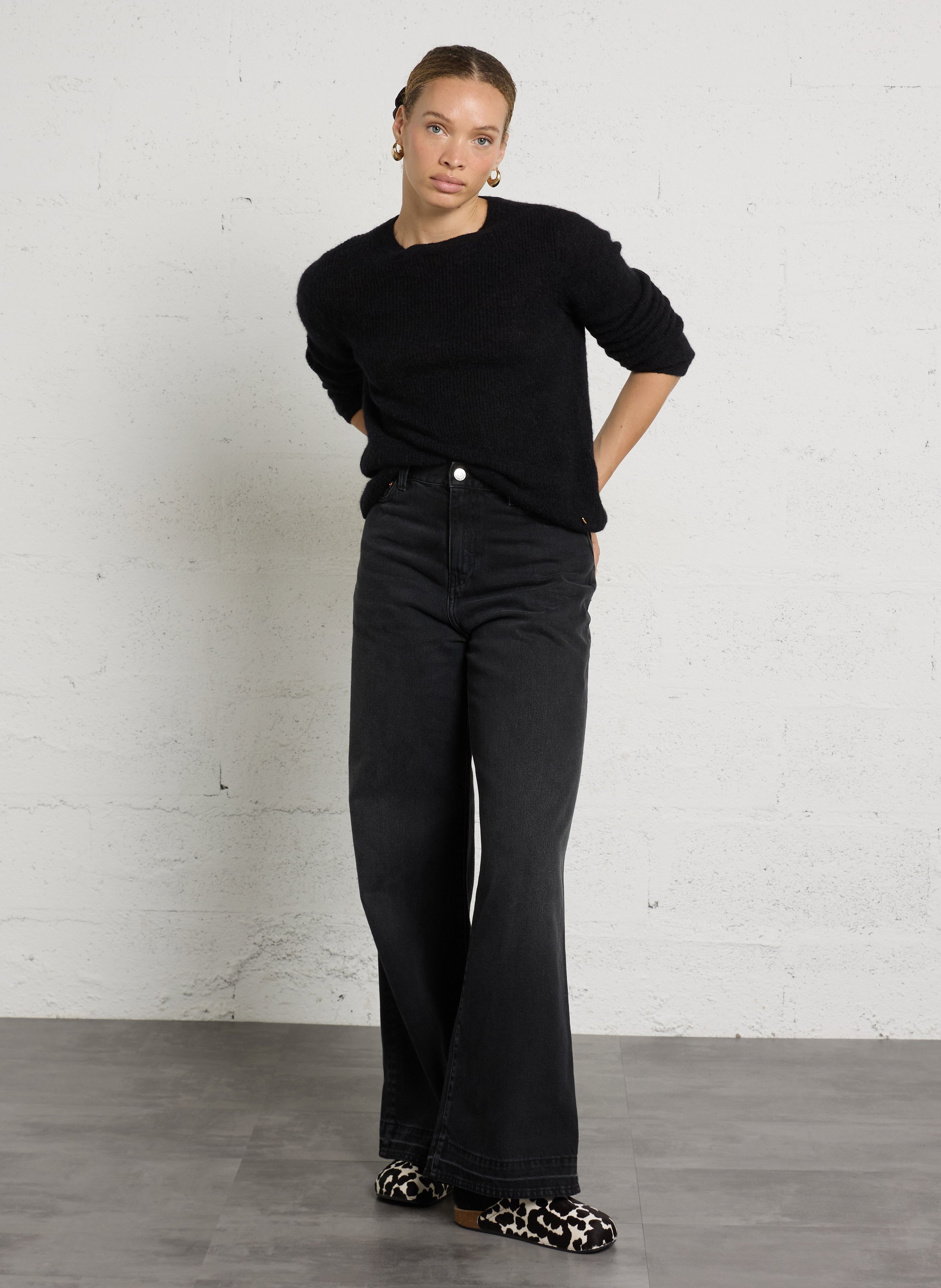 Oversize-Strickpullover mit Rundhalsausschnitt DES PETITS HAUTS Schwarz