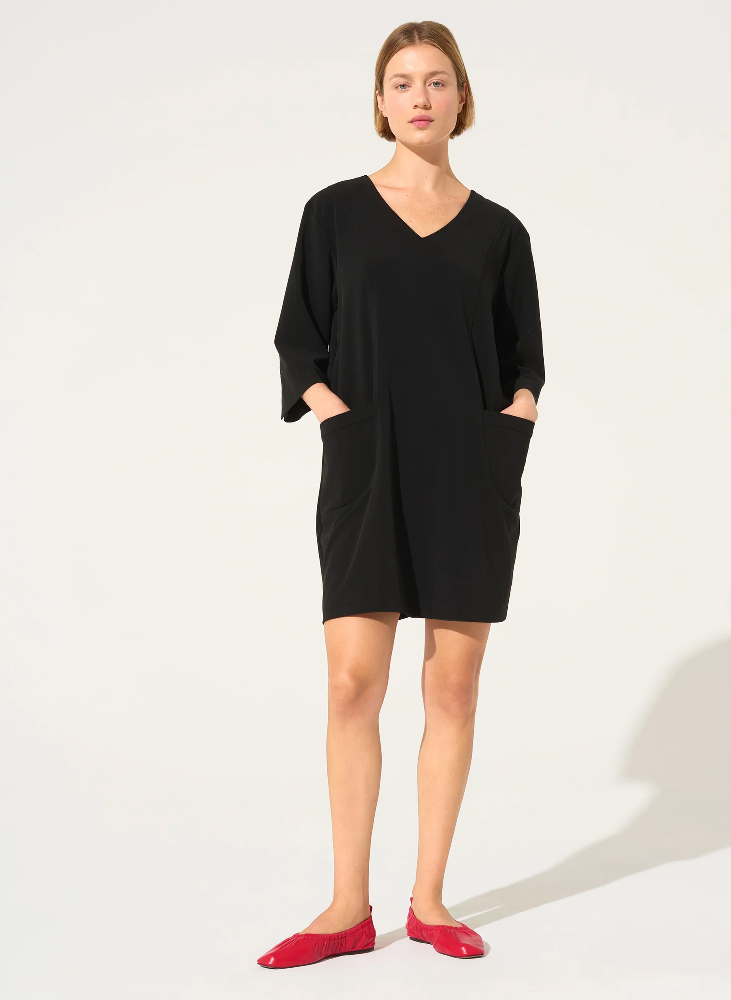 Oversize-Kleid aus recycelten Mischfasern COTELAC ACOTE Schwarz