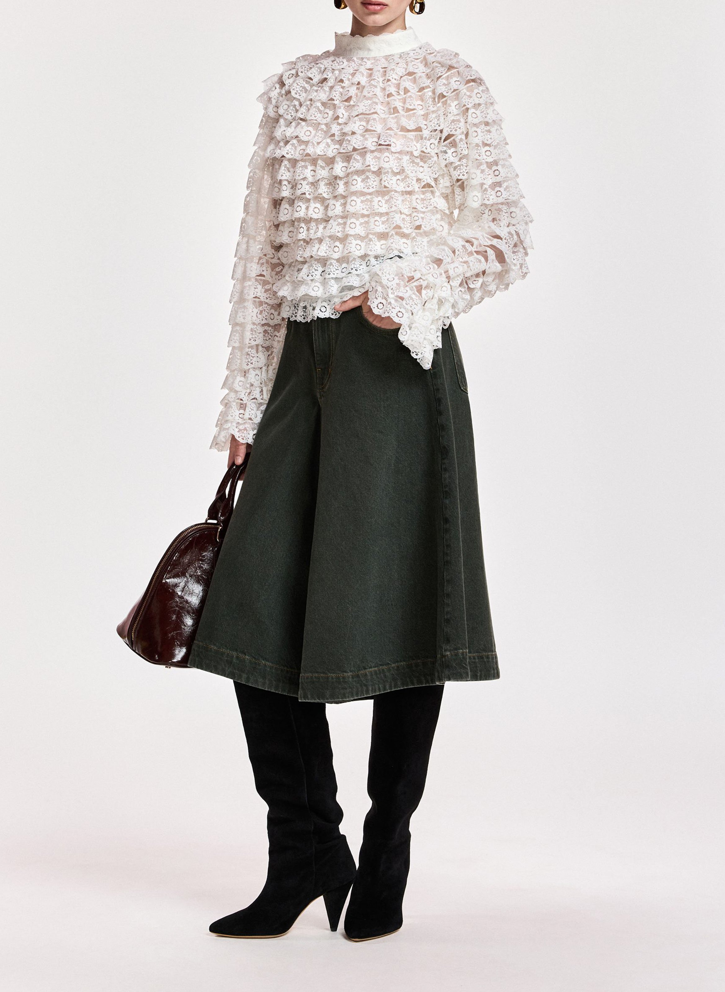 Blusa de cuello alto en encaje ESSENTIEL ANTWERP Blanco