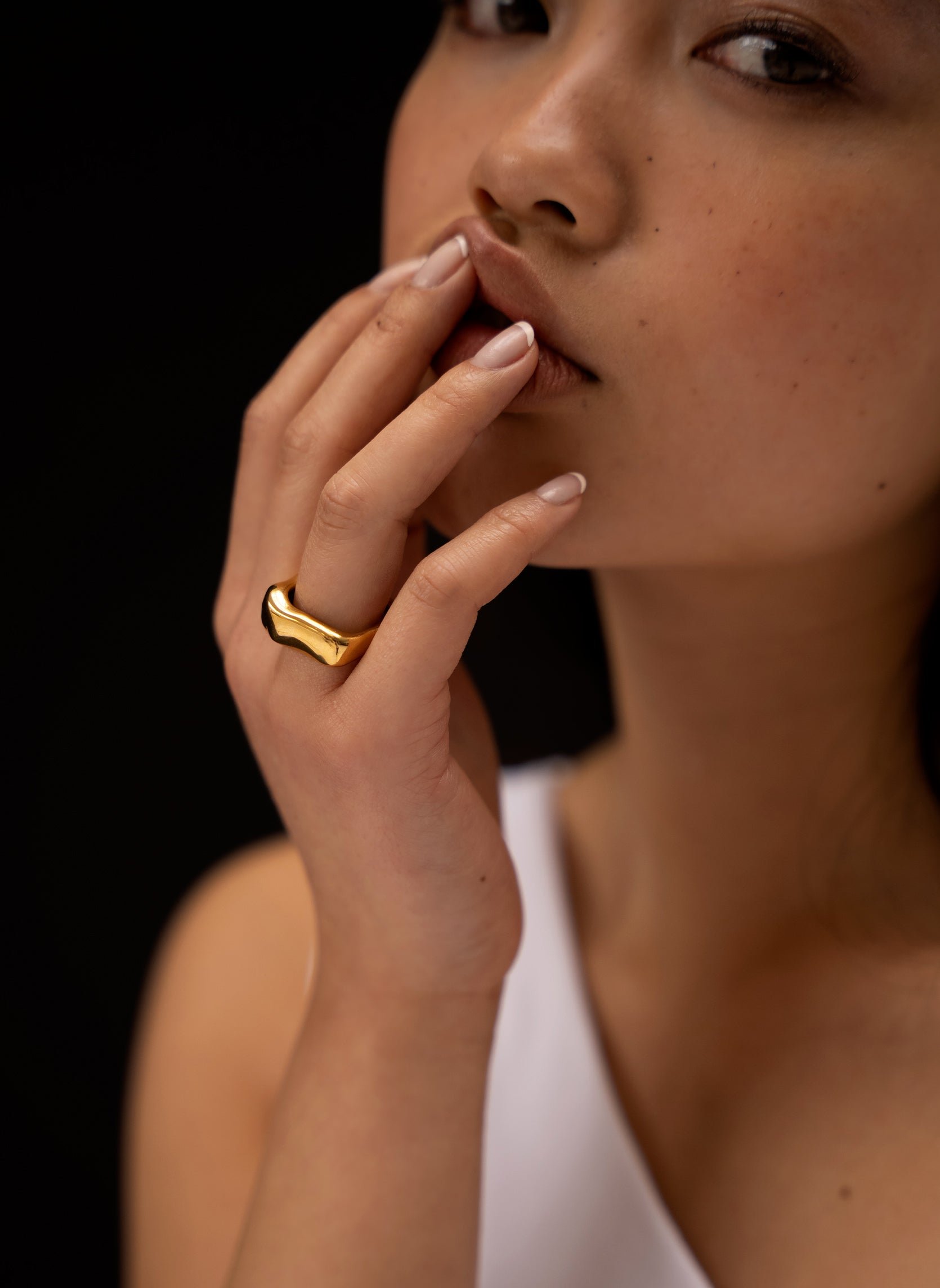 Wide Garance ring AEC Paris Golden