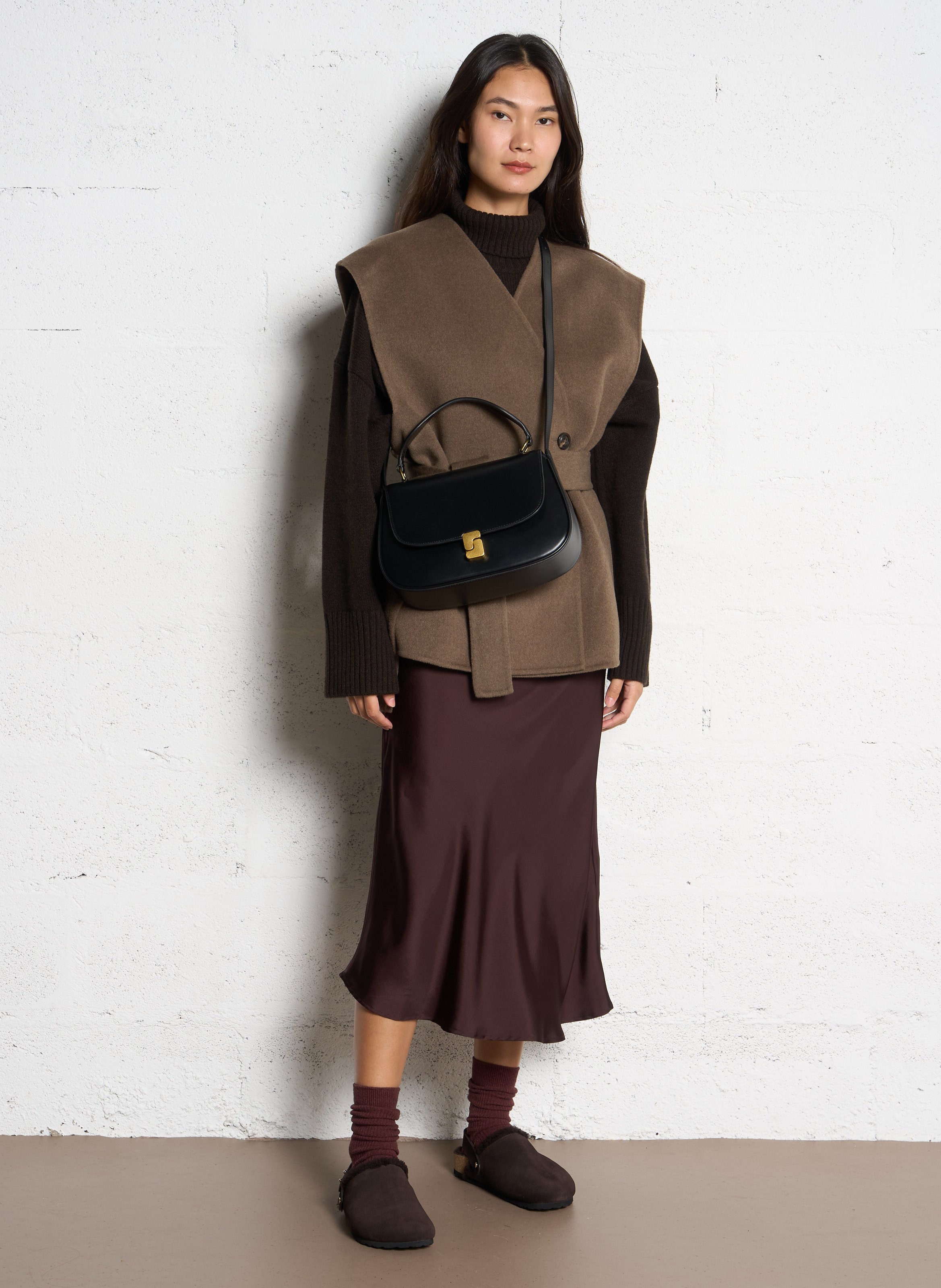 Sac à main en cuir SOEUR Noir