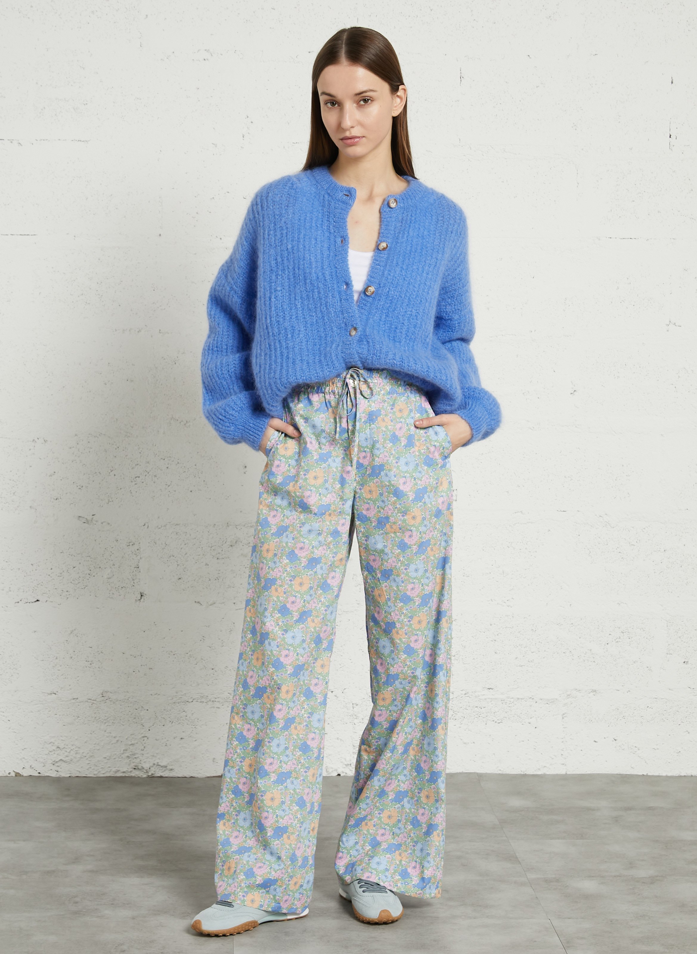 Straight-leg pants with floral print DES PETITS HAUTS Multicolored