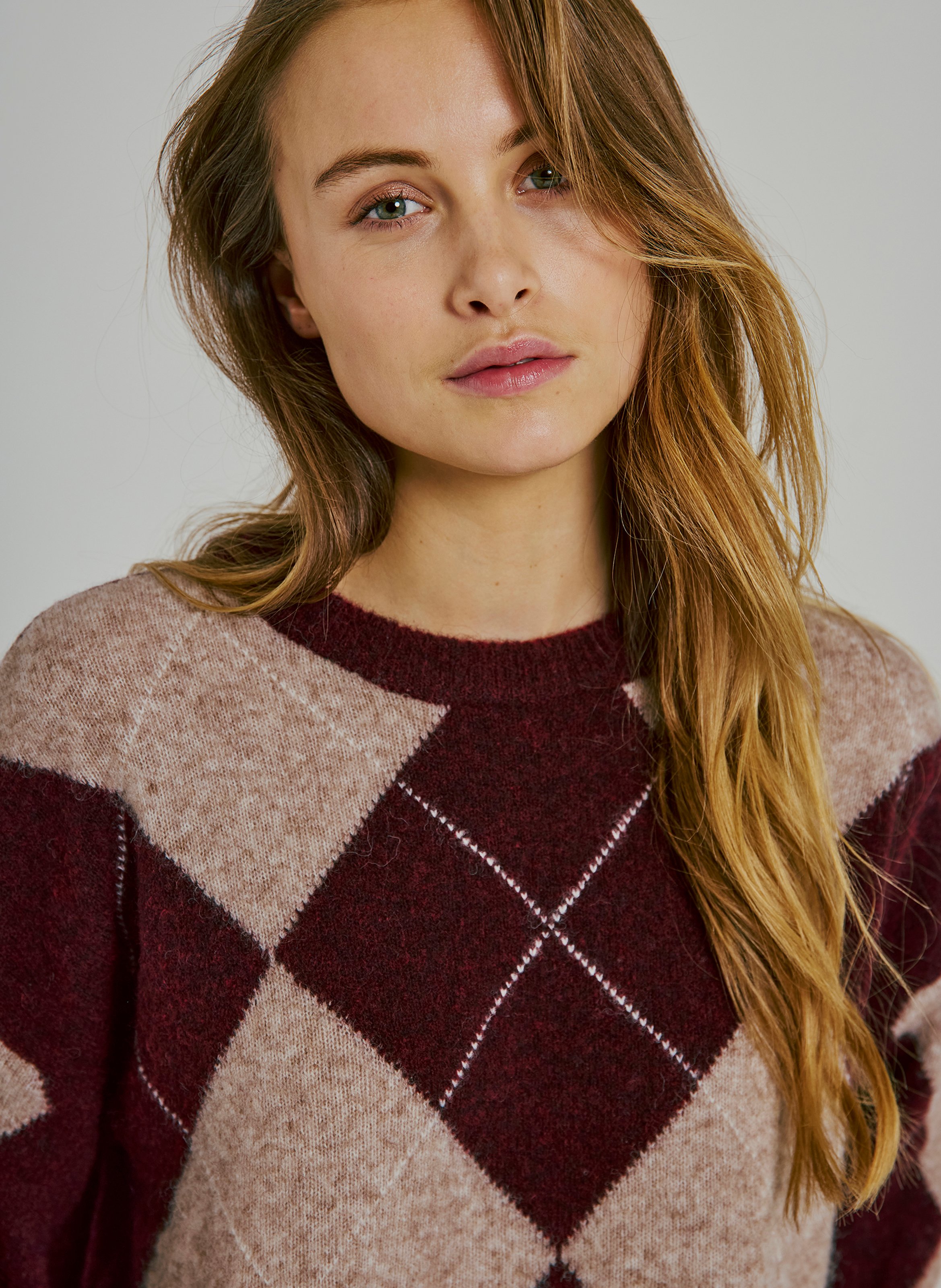 Oversized round neck jacquard wool blend sweater NORR Red