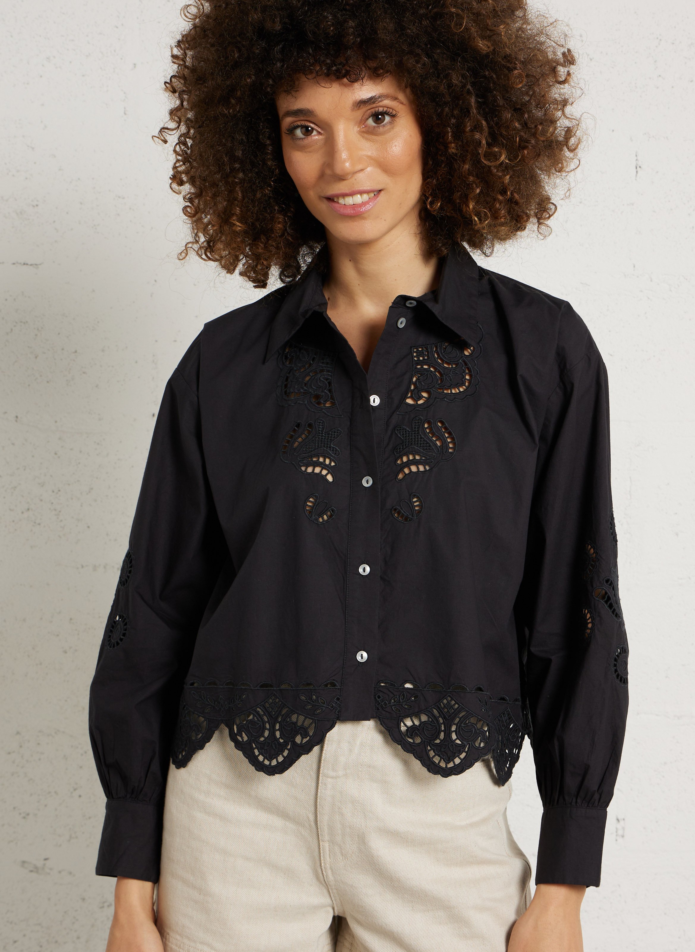 Chemise droite à broderies en coton bio LOUISE MISHA Noir