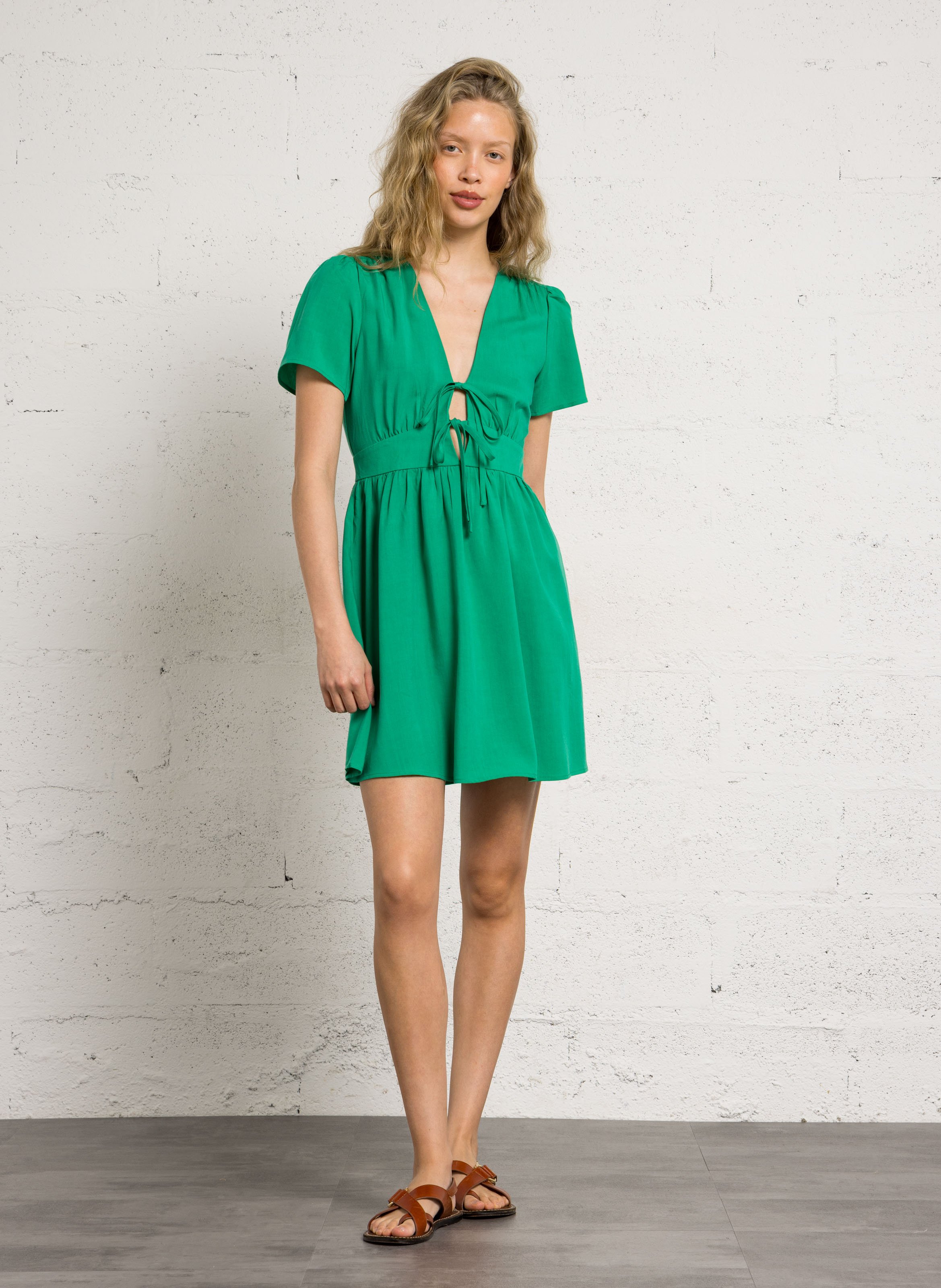 Robe courte col V Vert