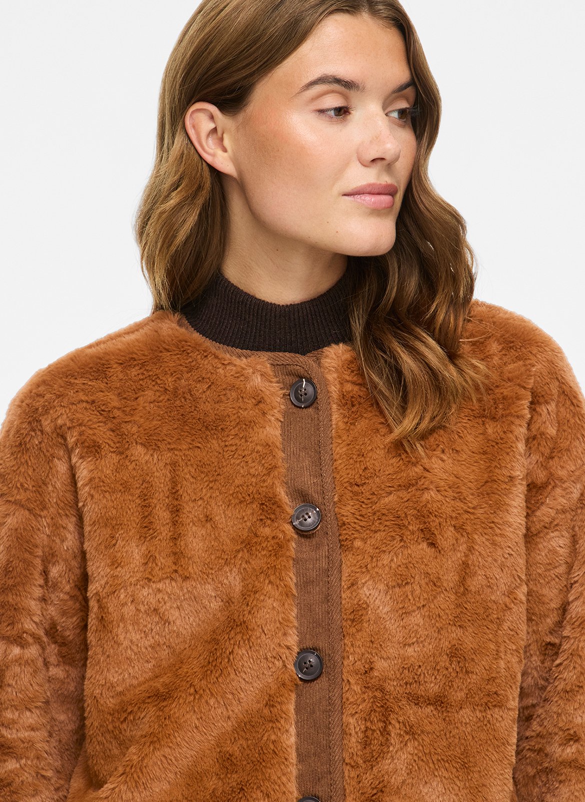 Manteau court effet fourrure VILA Marron