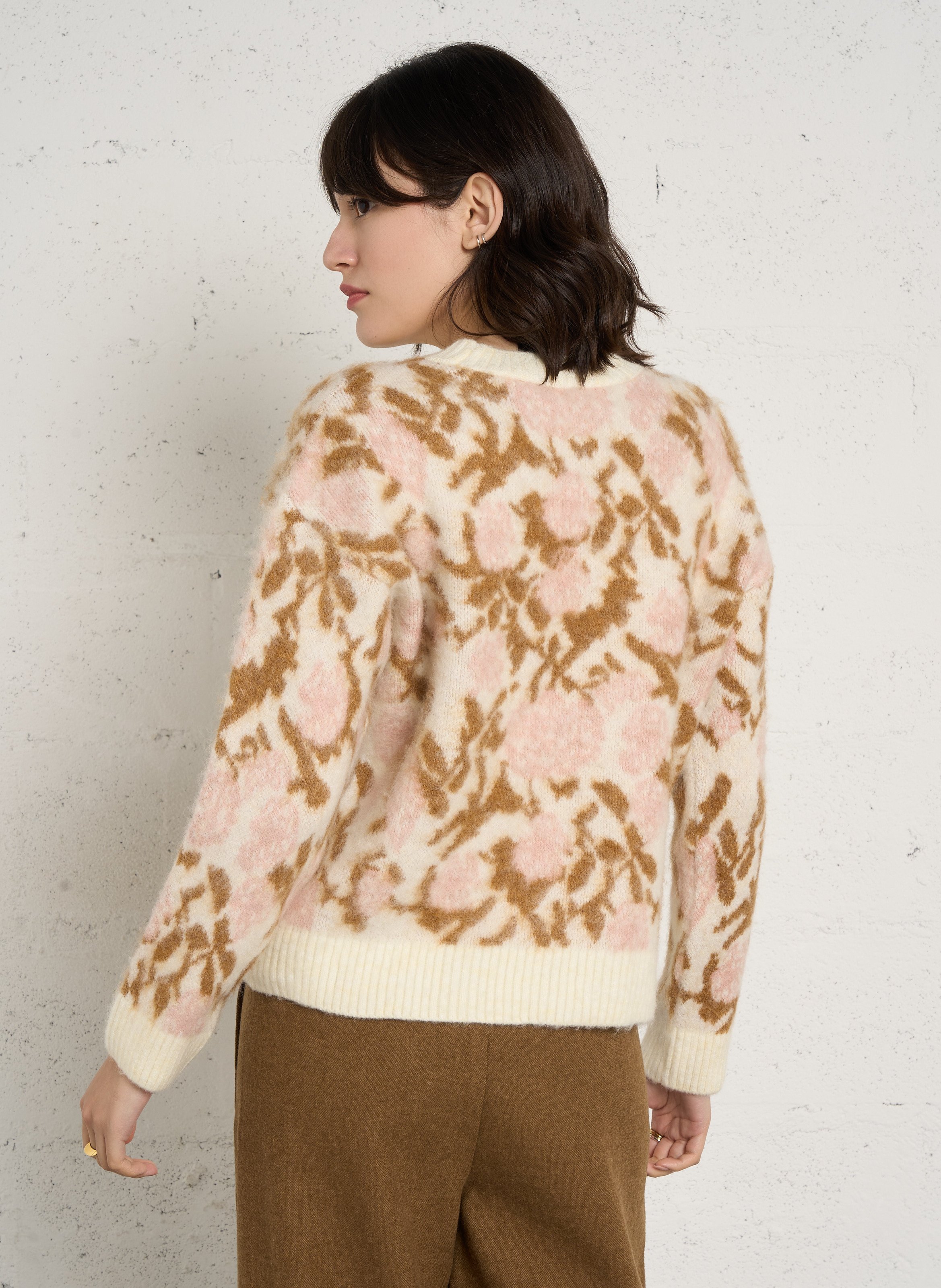 Gerade geschnittener Rundhalspullover mit Print MAISON 123 Beige
