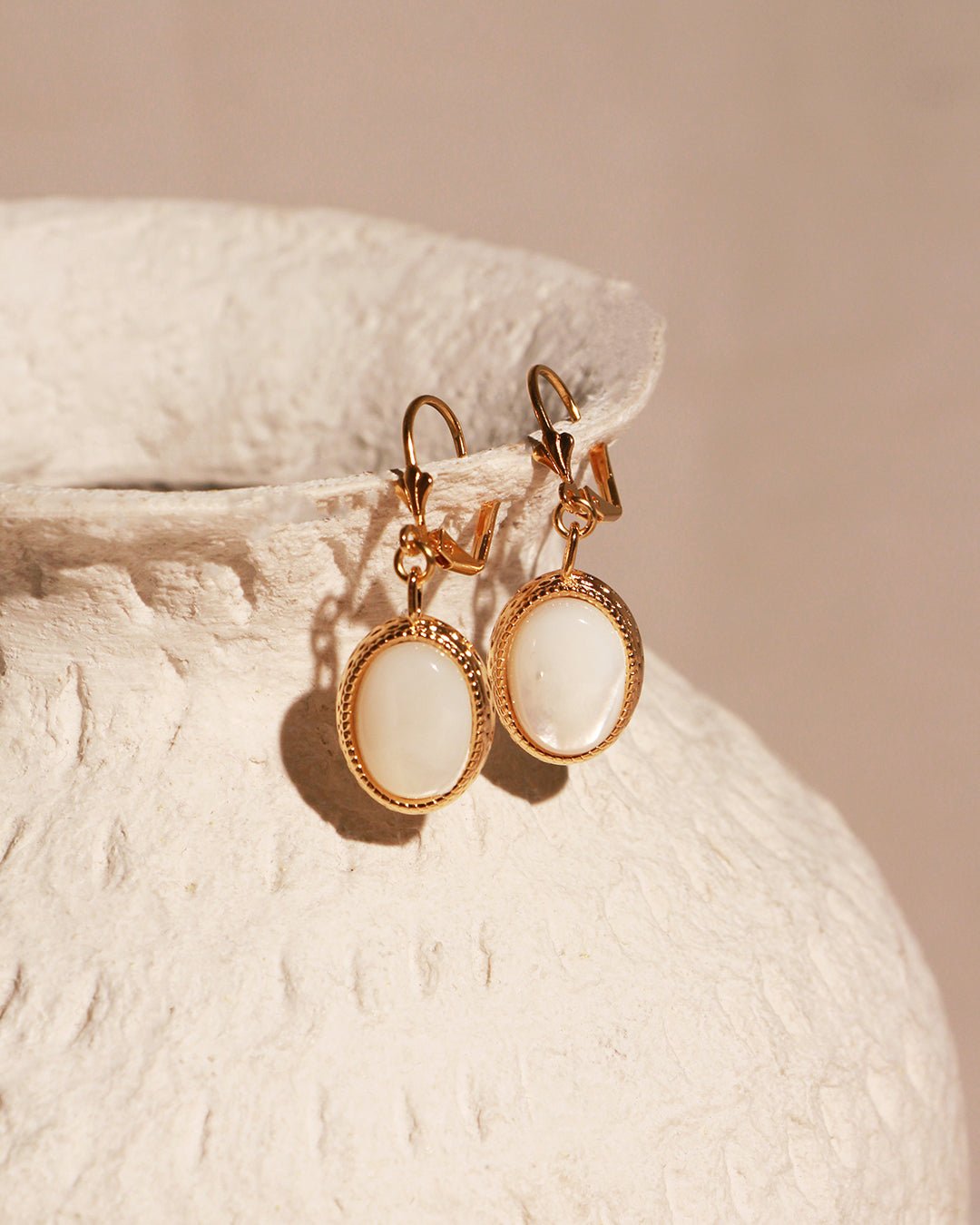 Earrings NILAI White