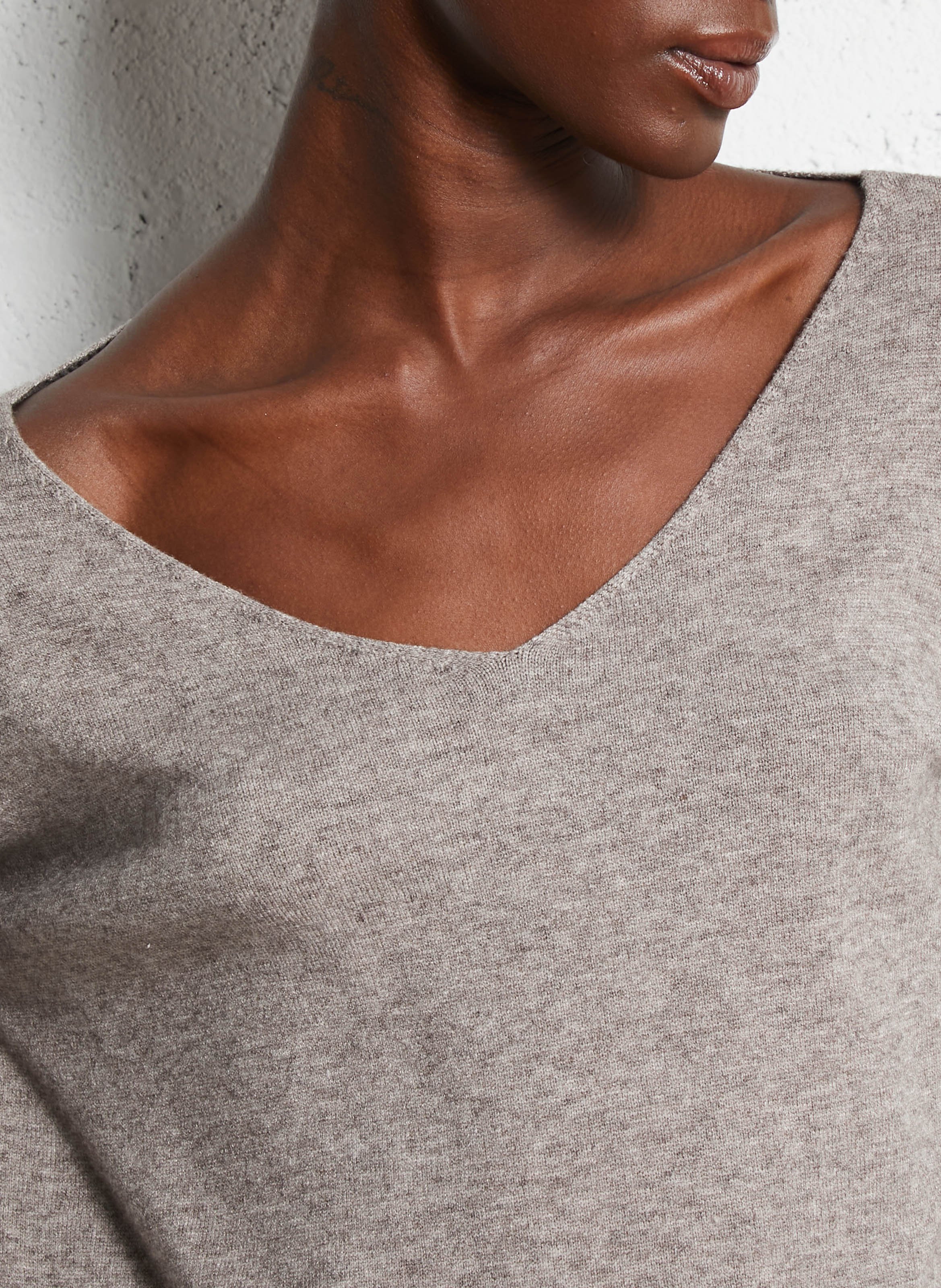 Pull droit col V uni PLEASE Beige