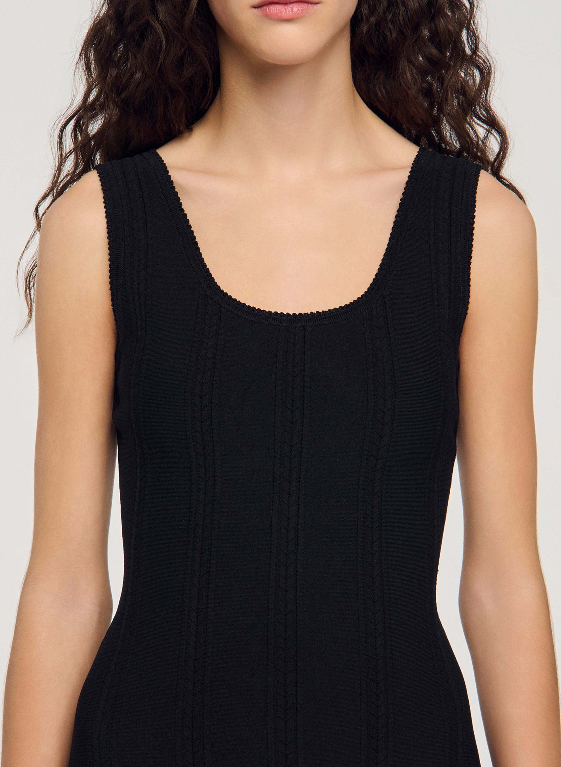 Robe courte moulant SANDRO Noir