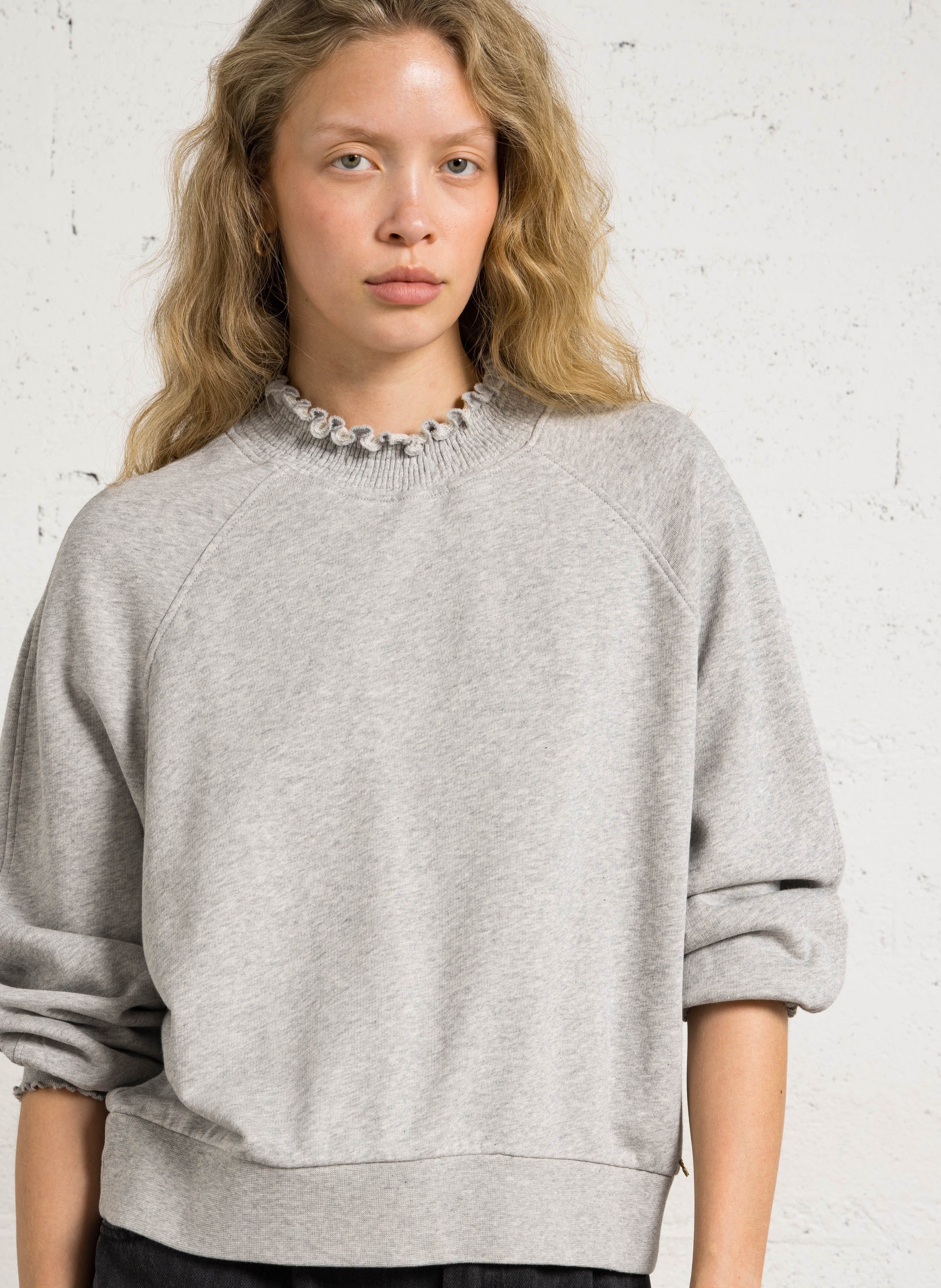Sweat col smock en coton DES PETITS HAUTS Gris
