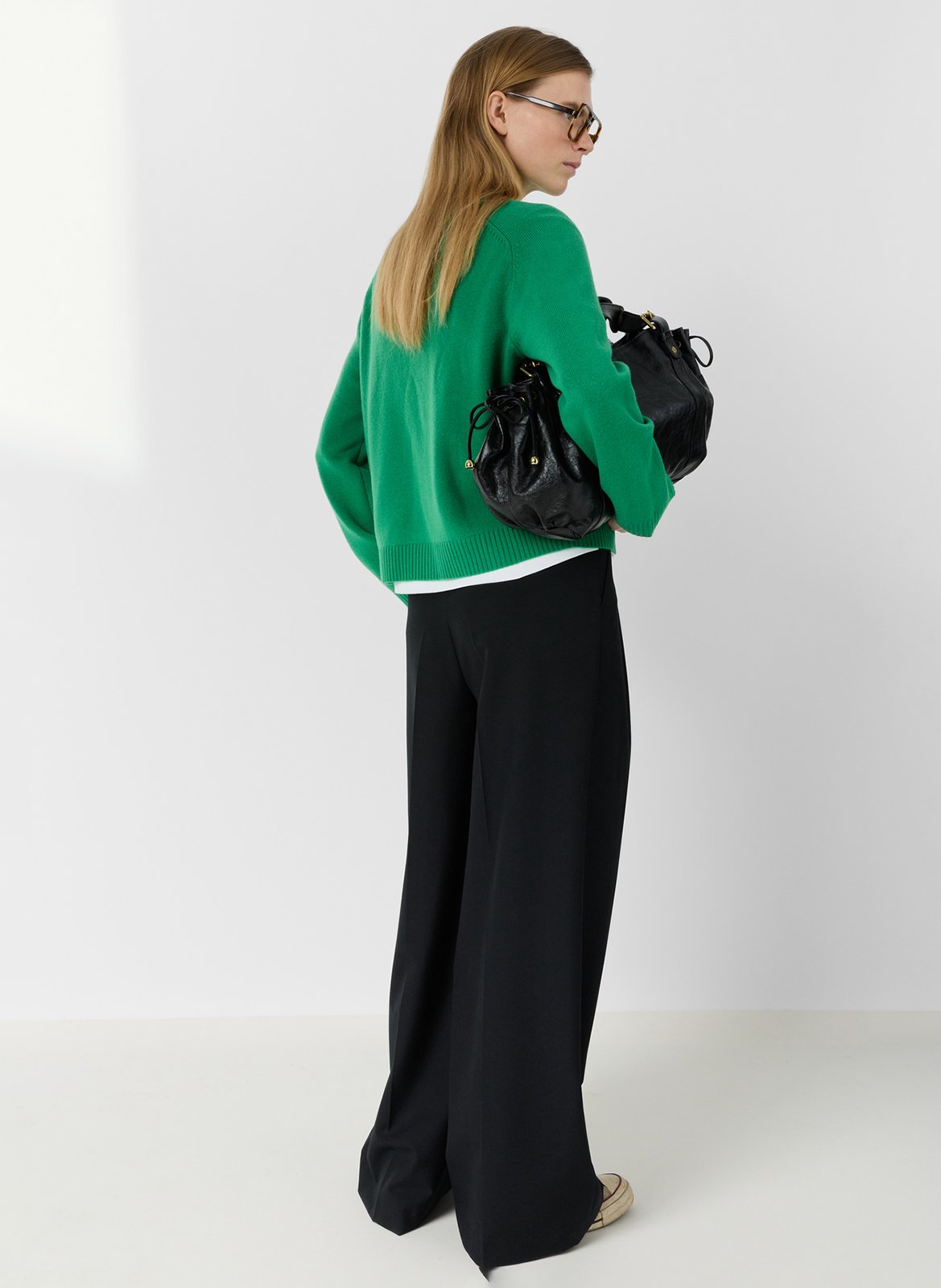 Gerade geschnittener Wollpullover mit Rundhalsausschnitt GERARD DAREL Grun