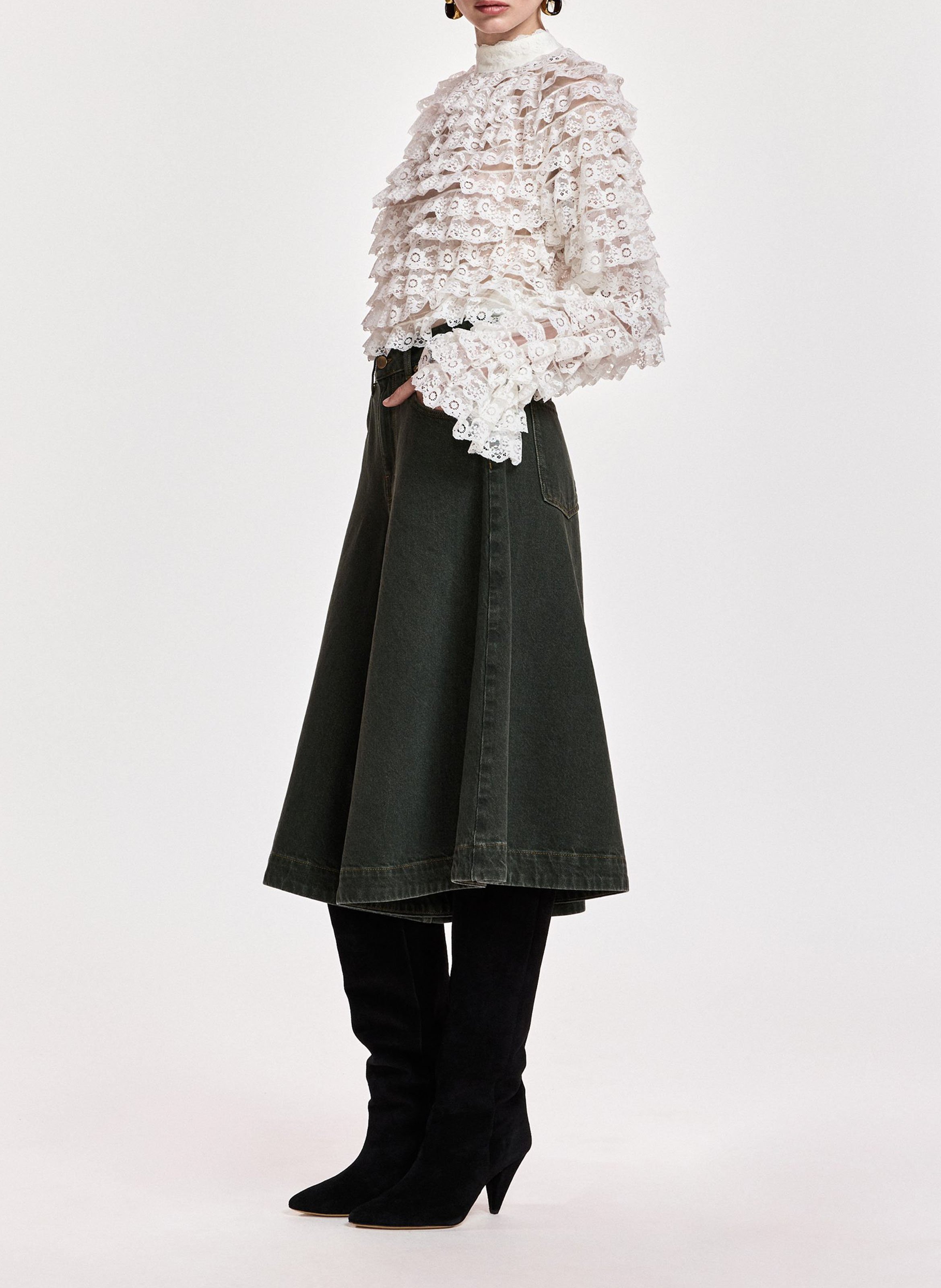 Blusa de cuello alto en encaje ESSENTIEL ANTWERP Blanco