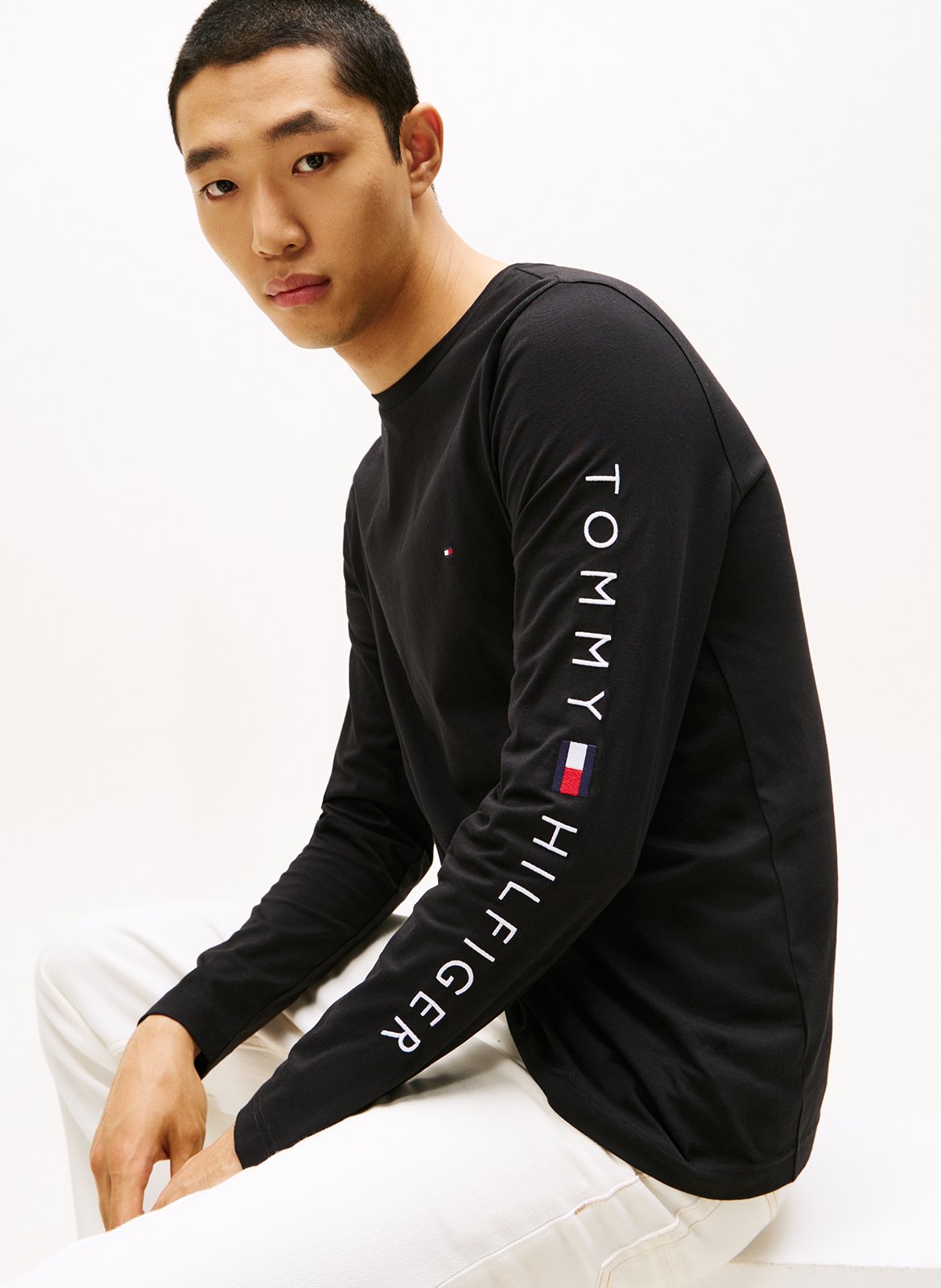 Rundhals-T-Shirt aus Baumwolle, Regular Fit TOMMY HILFIGER Schwarz