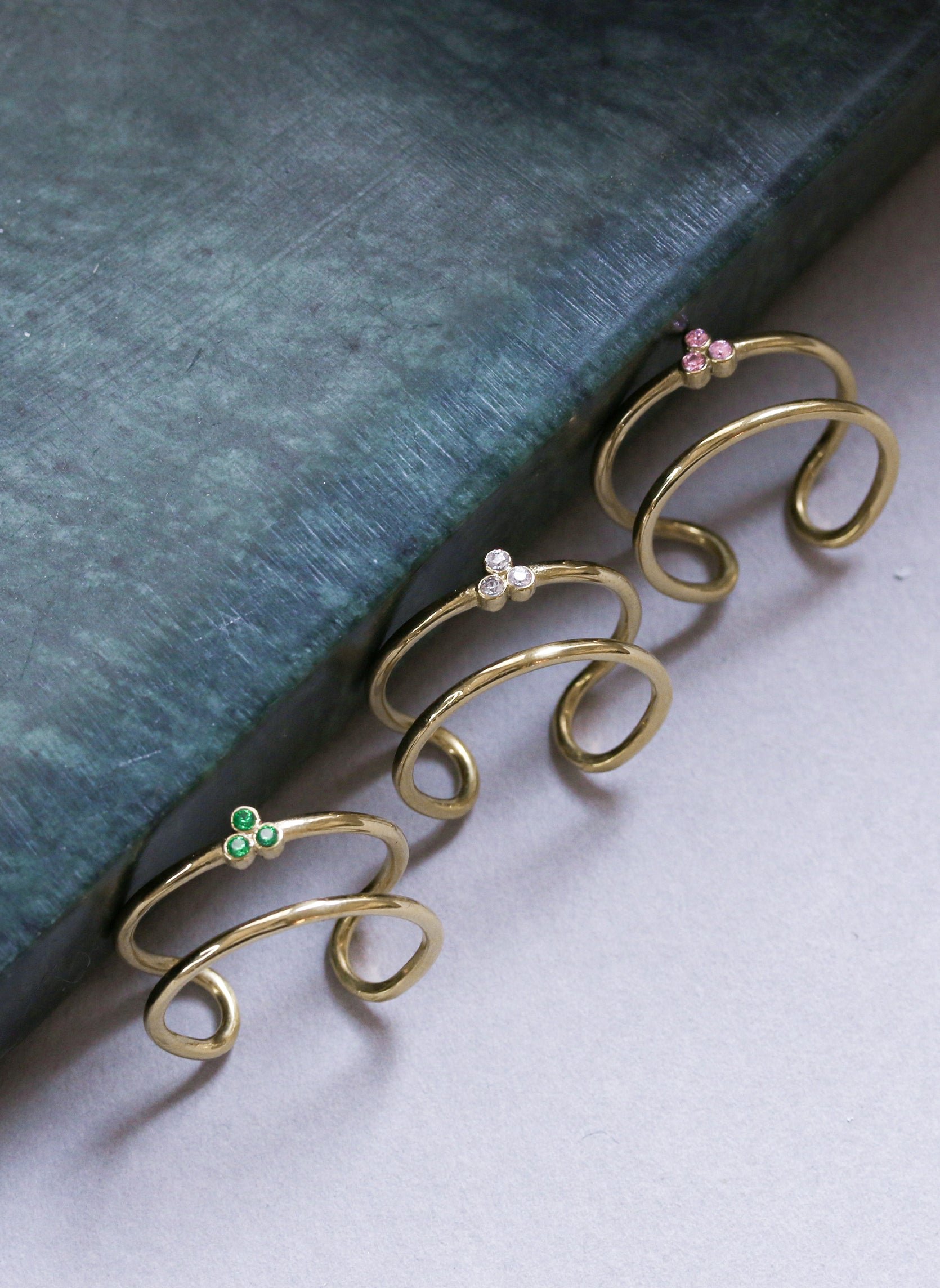 Fine ring AEC Paris White