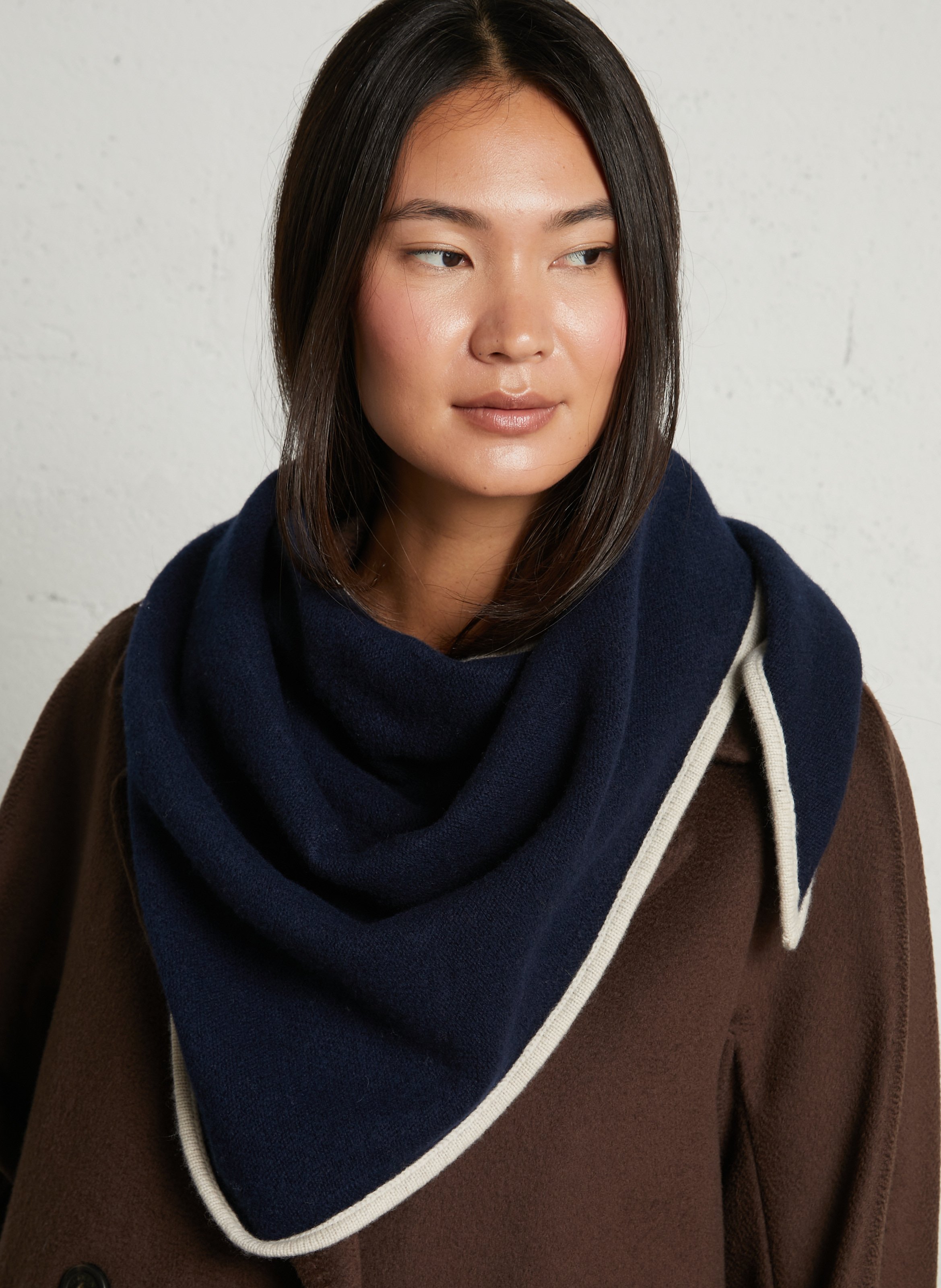 Bi-color merino wool triangle scarf BELLA JONES Blue