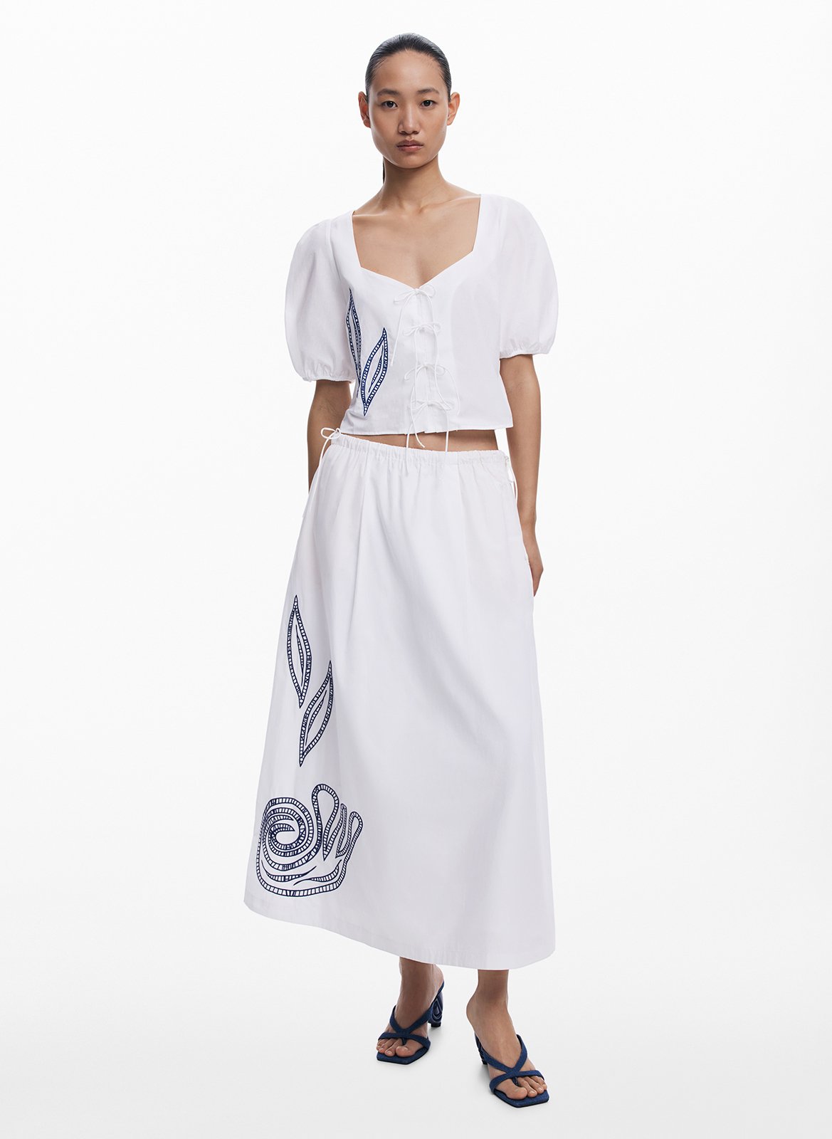 Flared midi skirt with embroideries DESIGUAL White