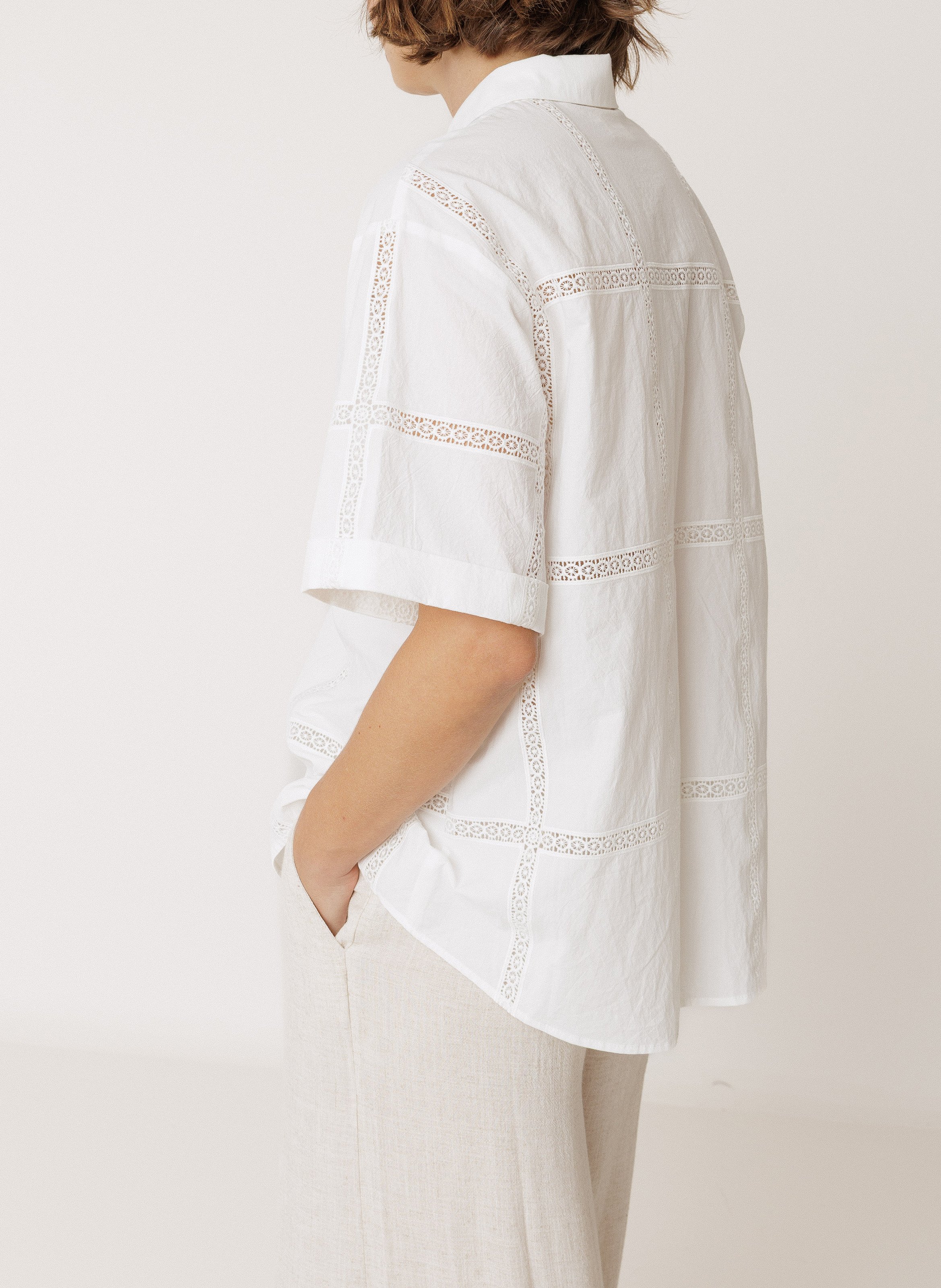 Oversized lace shirt INDI & COLD White