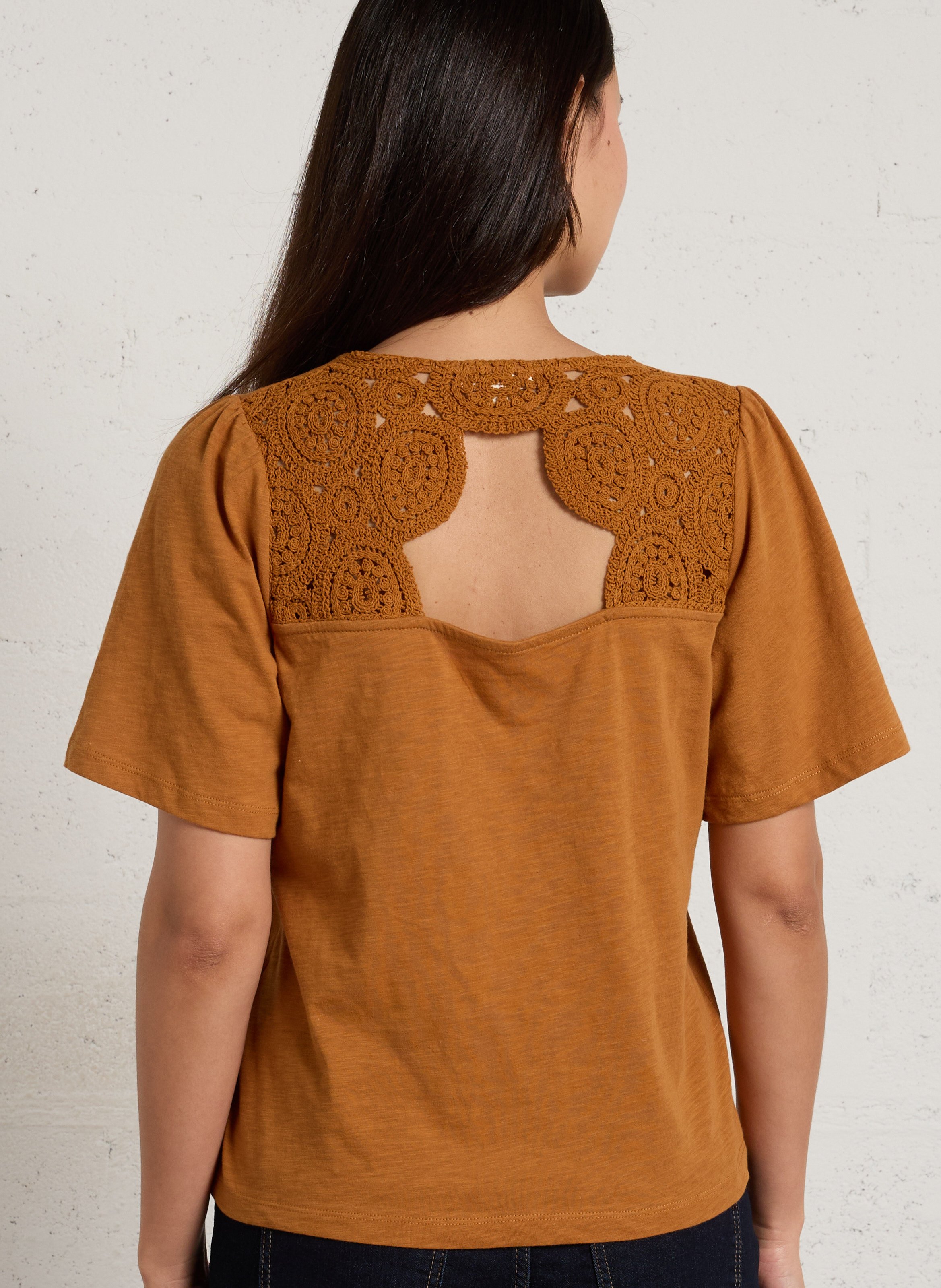 Camiseta de algodón orgánico con cuello de pico MAISON 123 Dorado