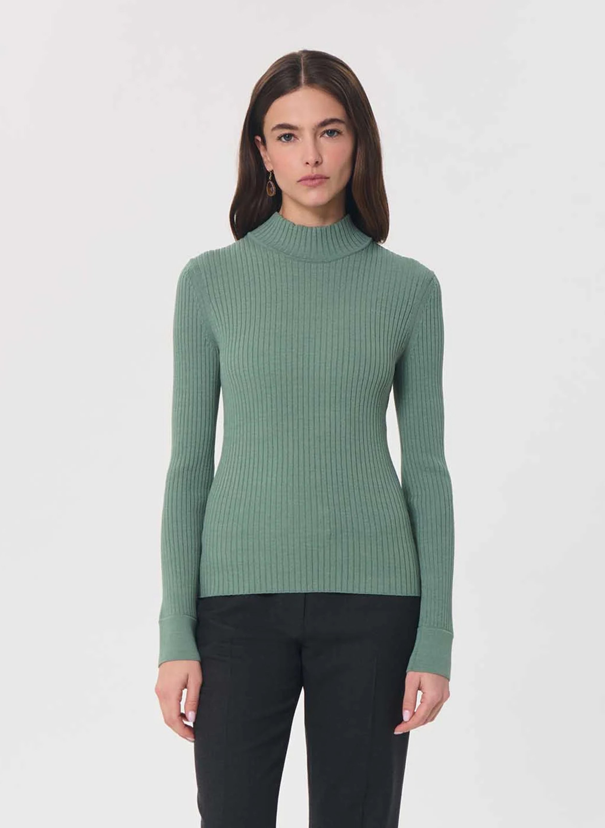 Pull moulant côtelé TARA JARMON Vert