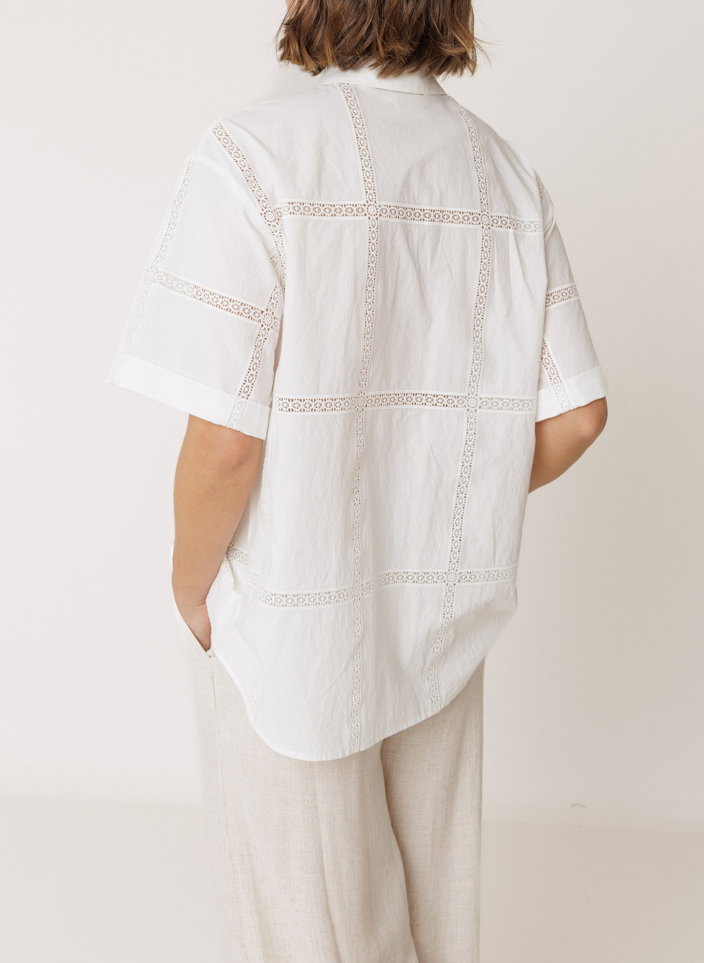 Oversized lace shirt INDI & COLD White