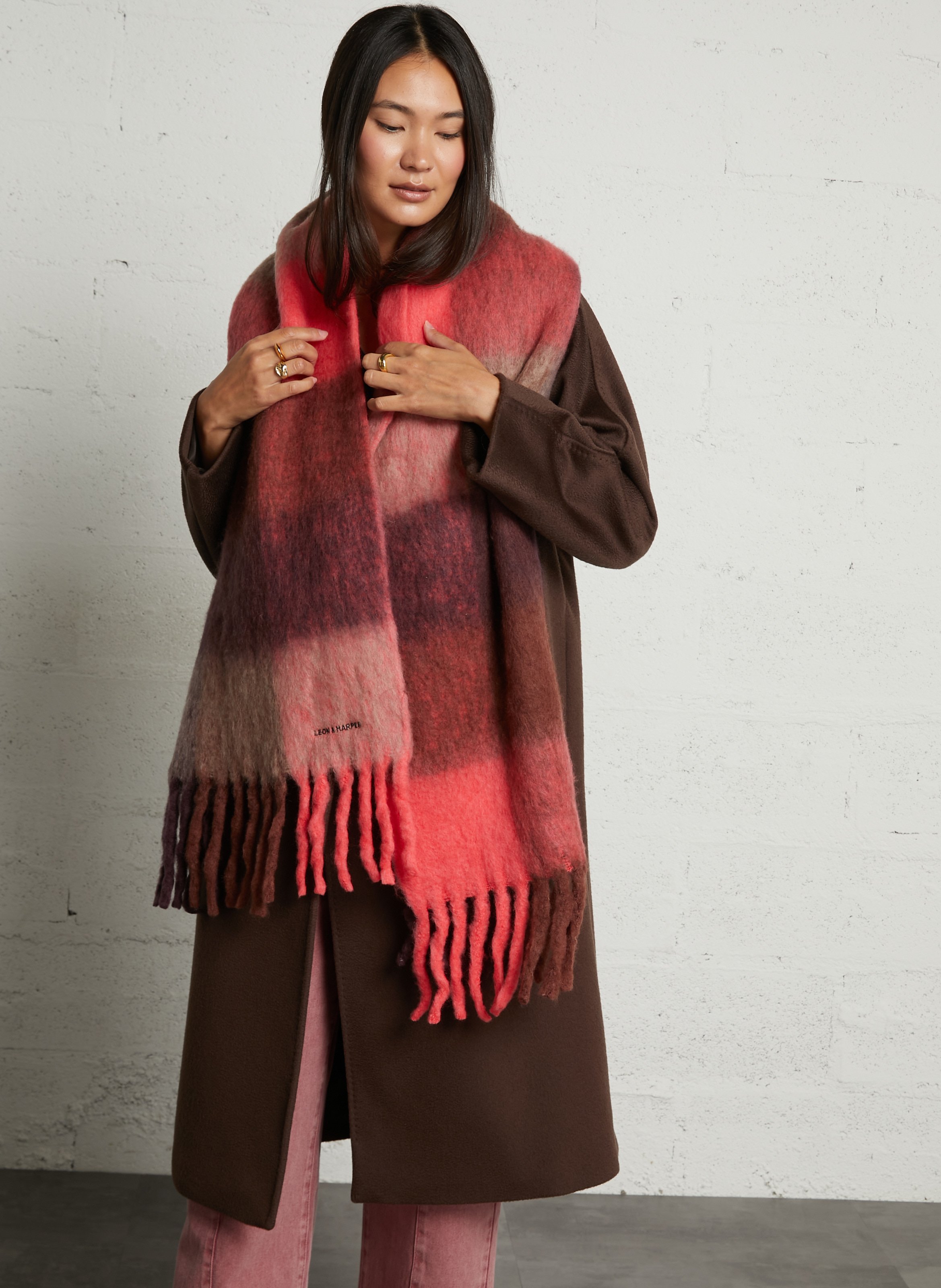 Fringed plain scarf LEON & HARPER