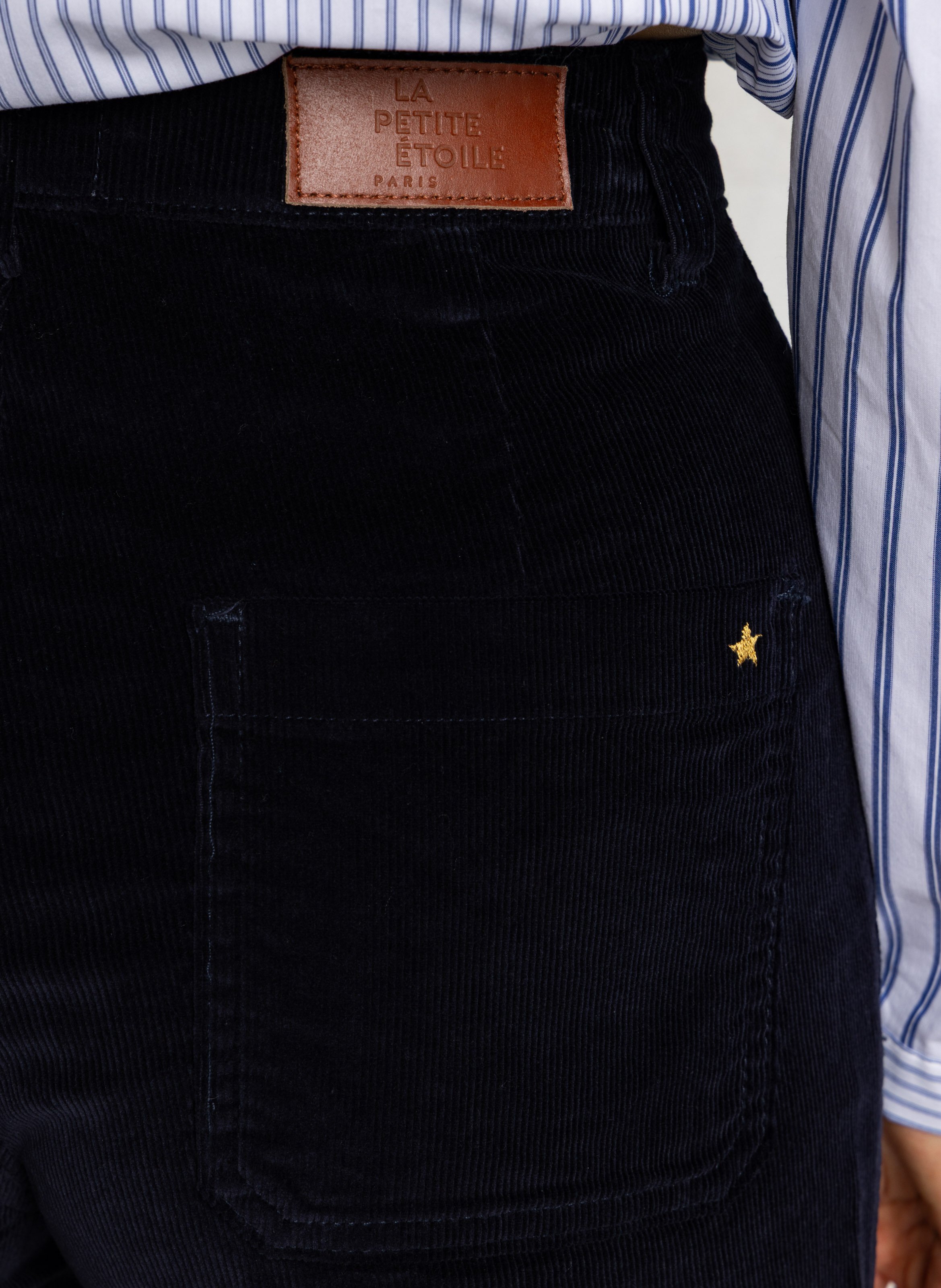 High-waisted straight leg jeans with embroidery LA PETITE ETOILE Blue
