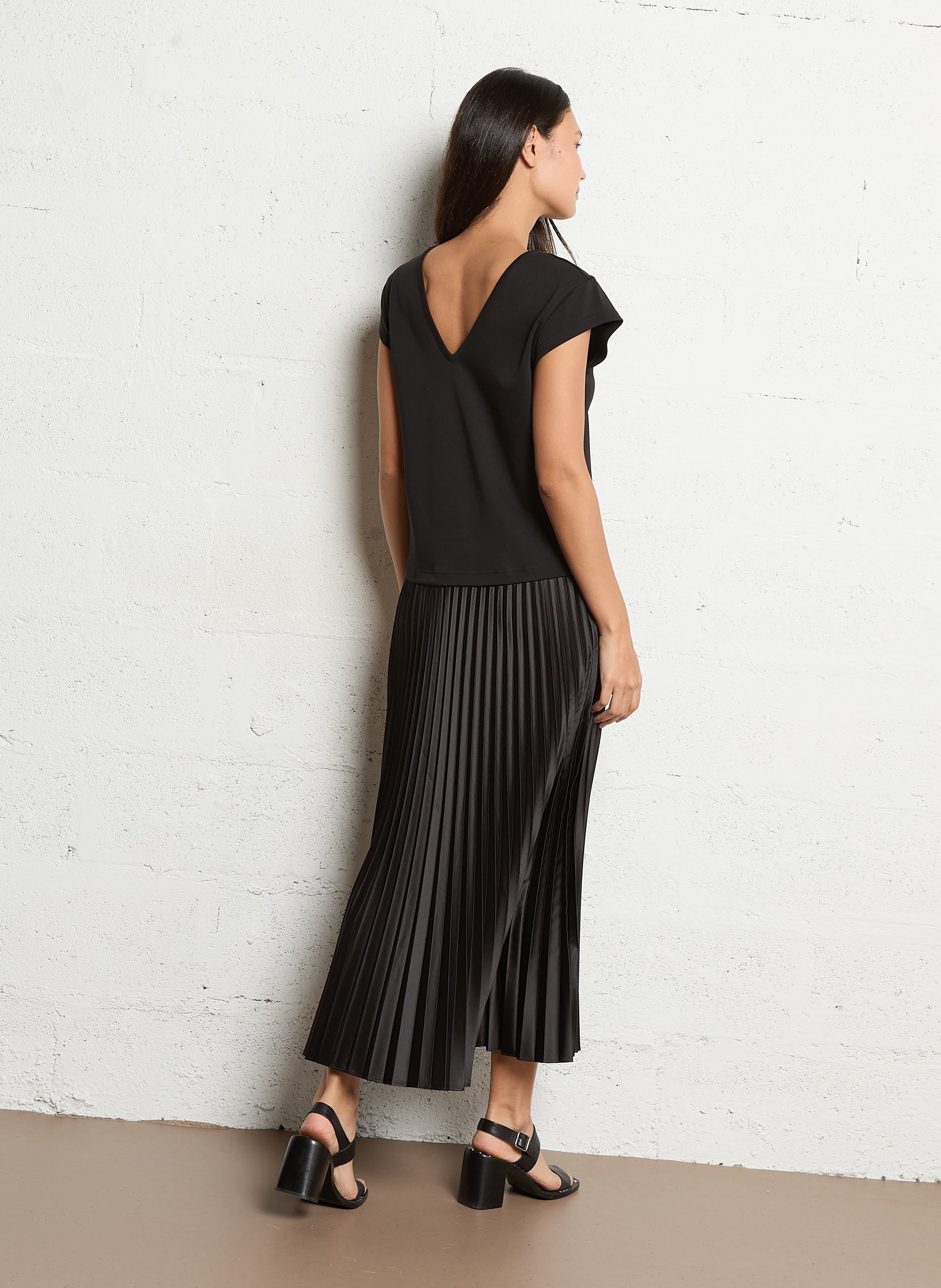 Gerade geschnittenes Kleid mit Rundhalsausschnitt IKKS Schwarz