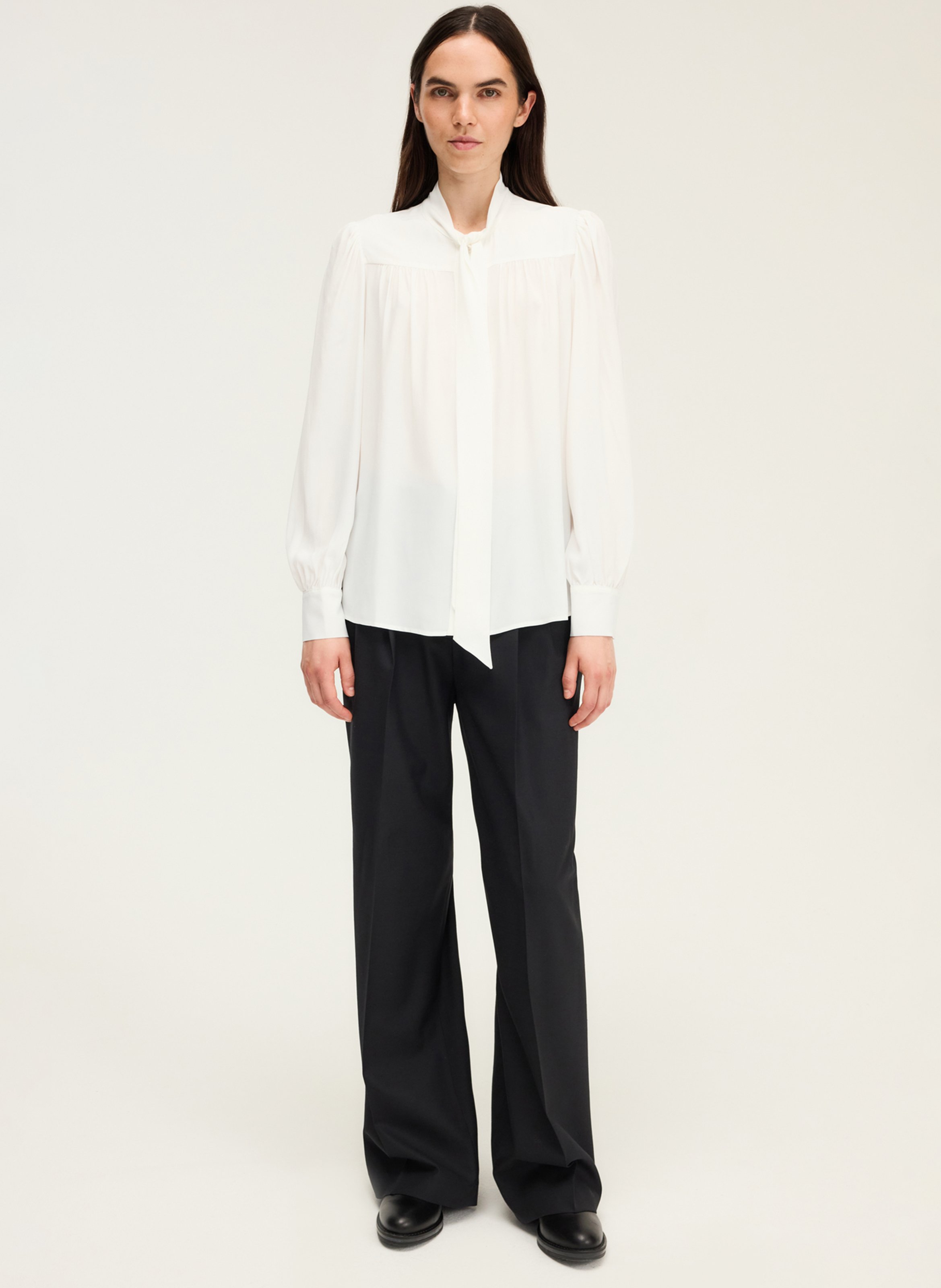 Chemise droite col lavallière PABLO Beige