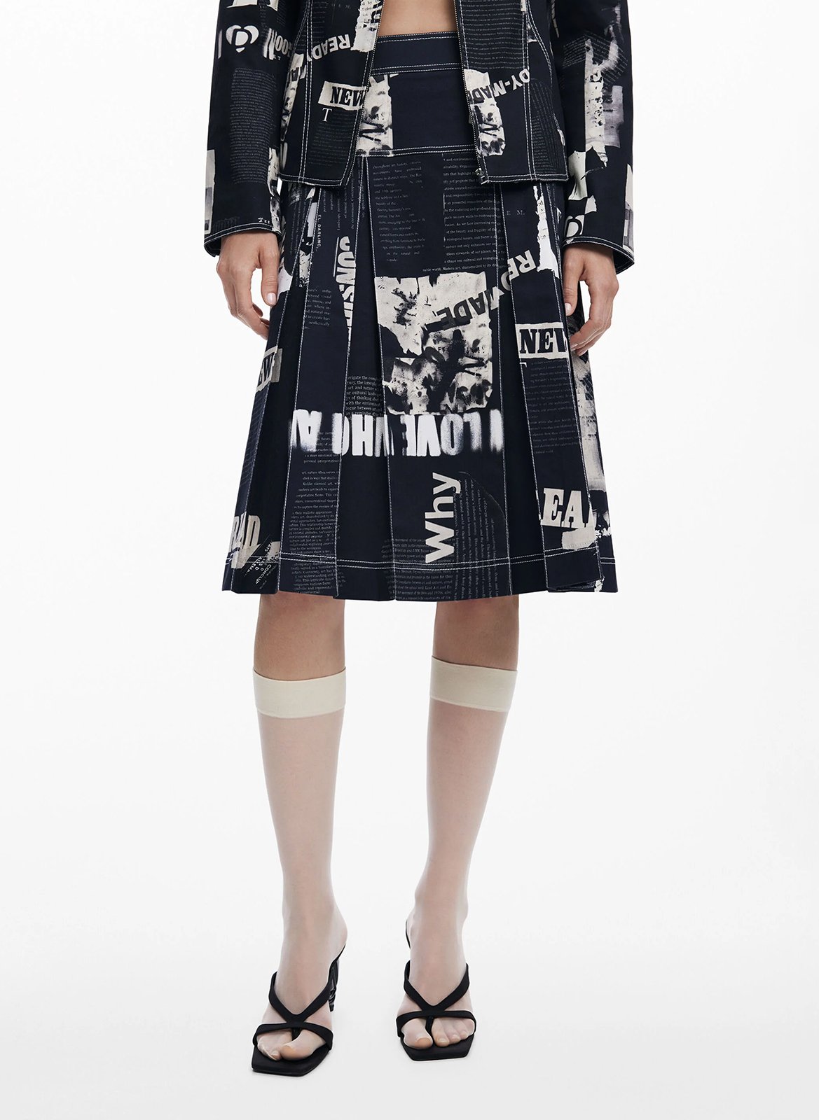 Flared short pleated skirt in blended cotton. DESIGUAL Black