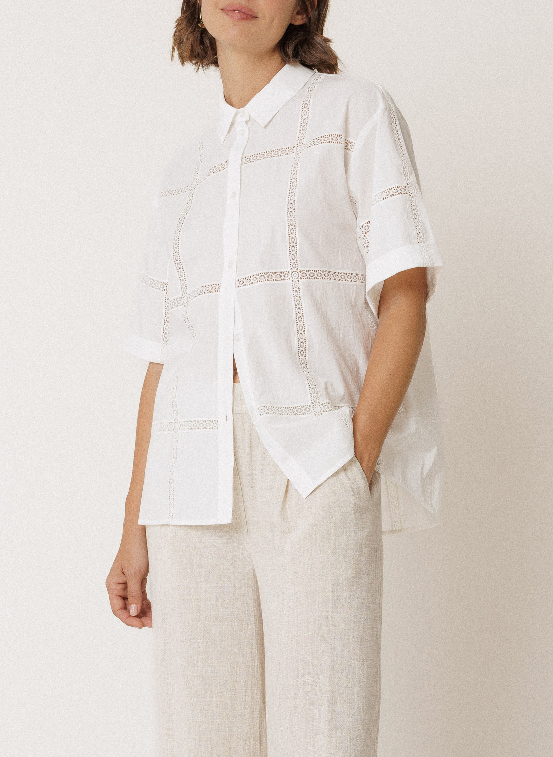 Oversized lace shirt INDI & COLD