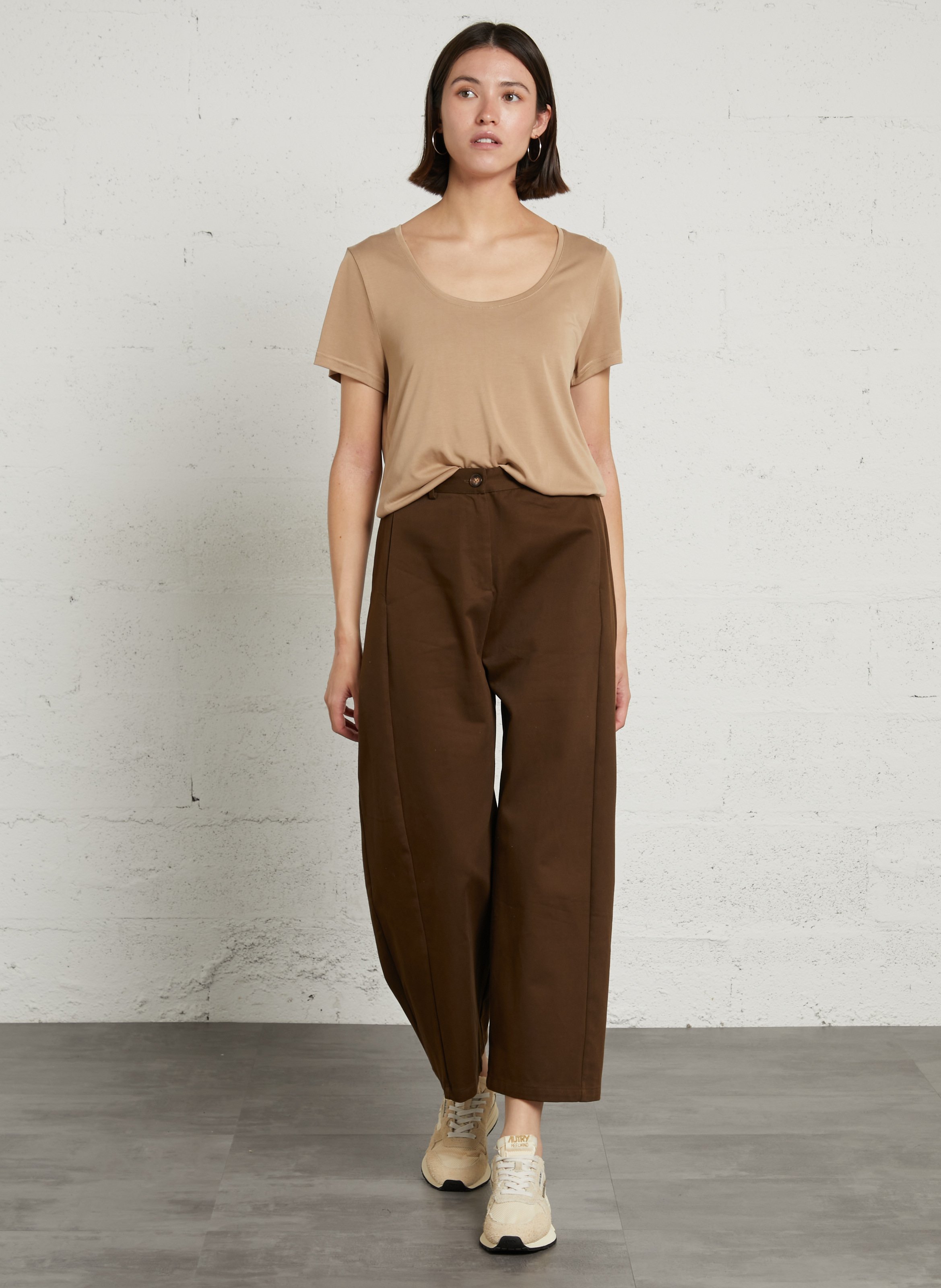 Lace-up low-top sneakers AUTRY Beige