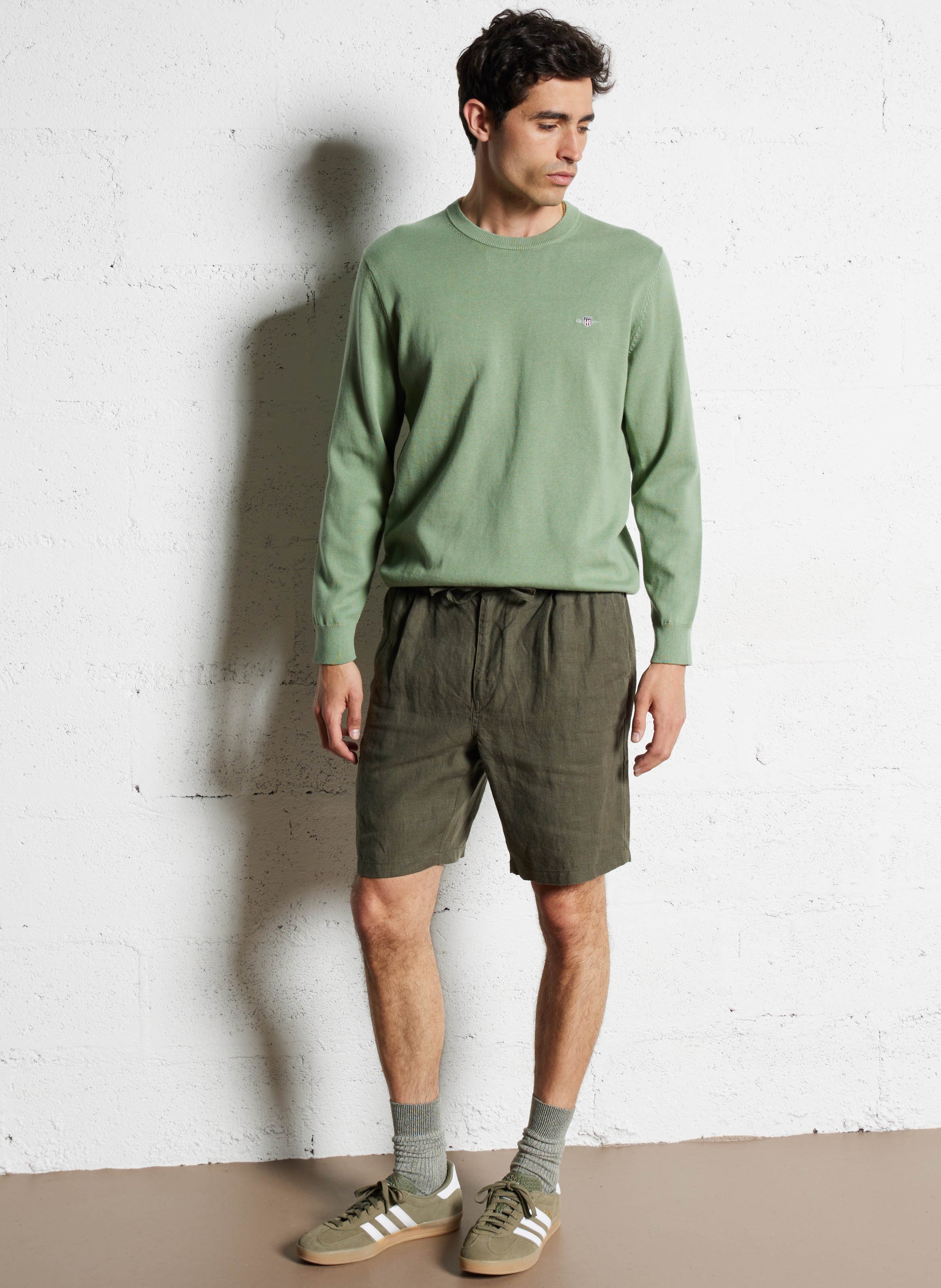 Gerade geschnittene Baumwollshorts KNOWLEDGE COTTON APPAREL Grun