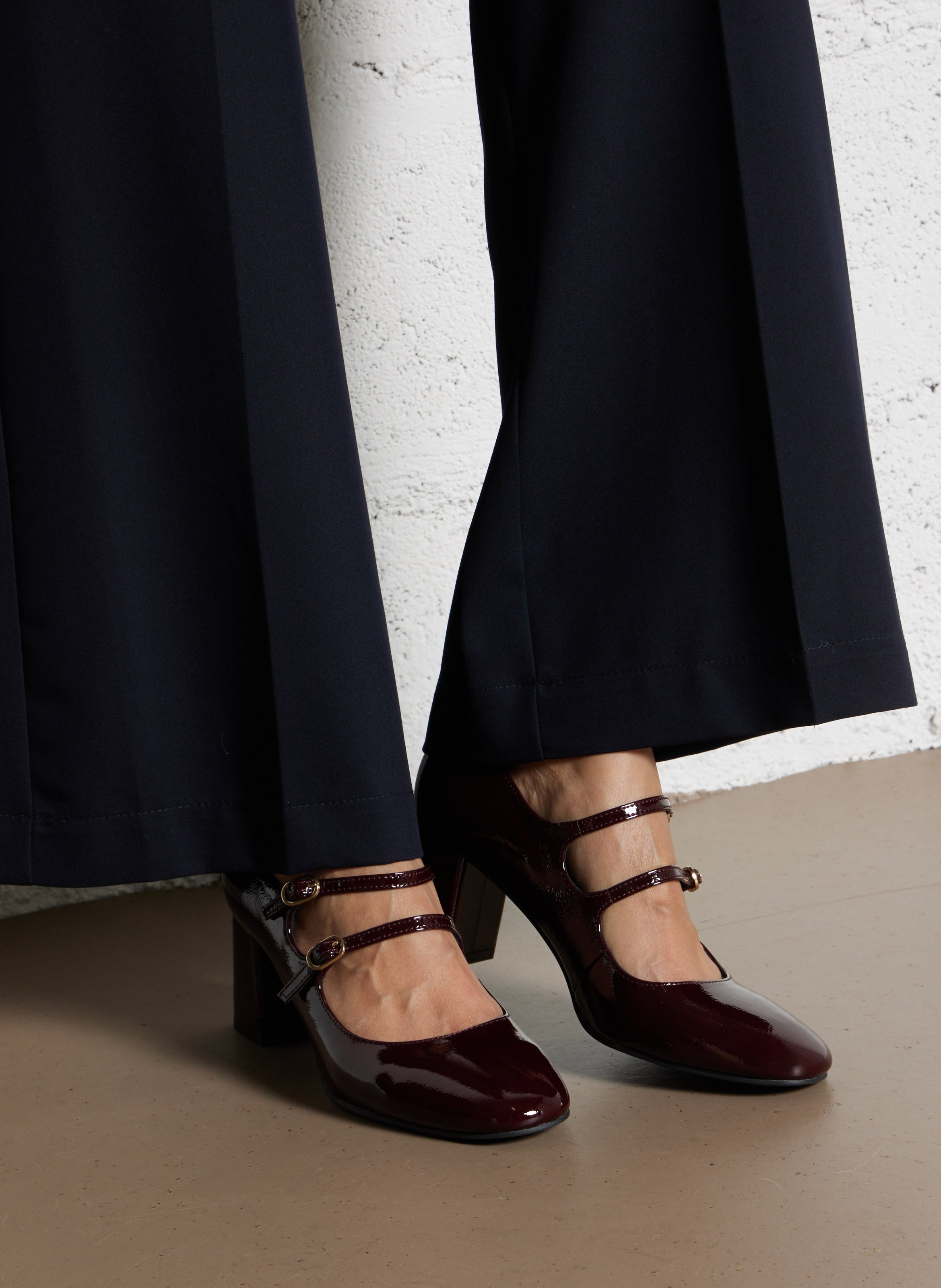 Patent leather strappy pumps BOCAGE Plums