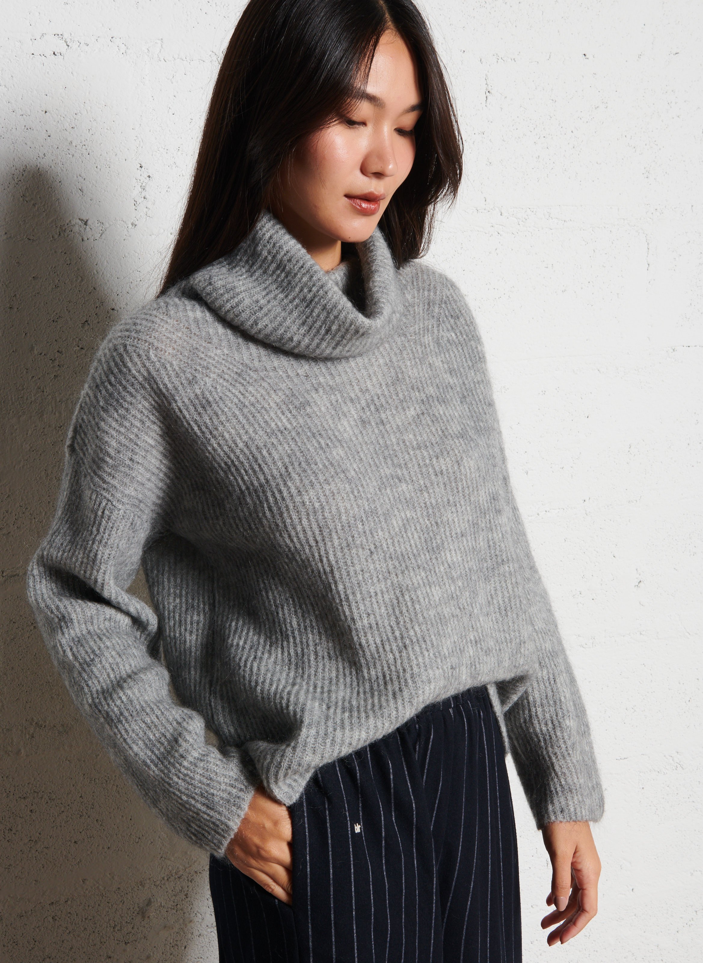 Pull col roulé en laine mélangée MAISON ANJE Prune