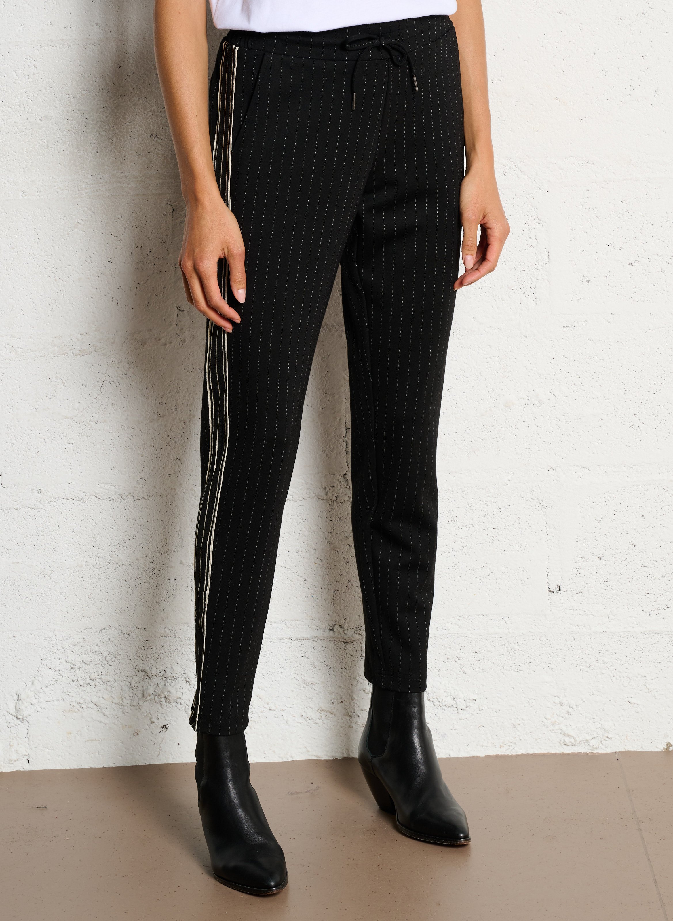 Pantalon carotte rayé LE TEMPS DES CERISES Noir