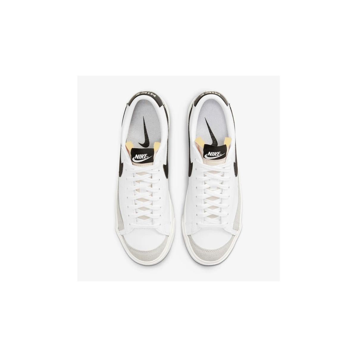 Low-top trainers NIKE White