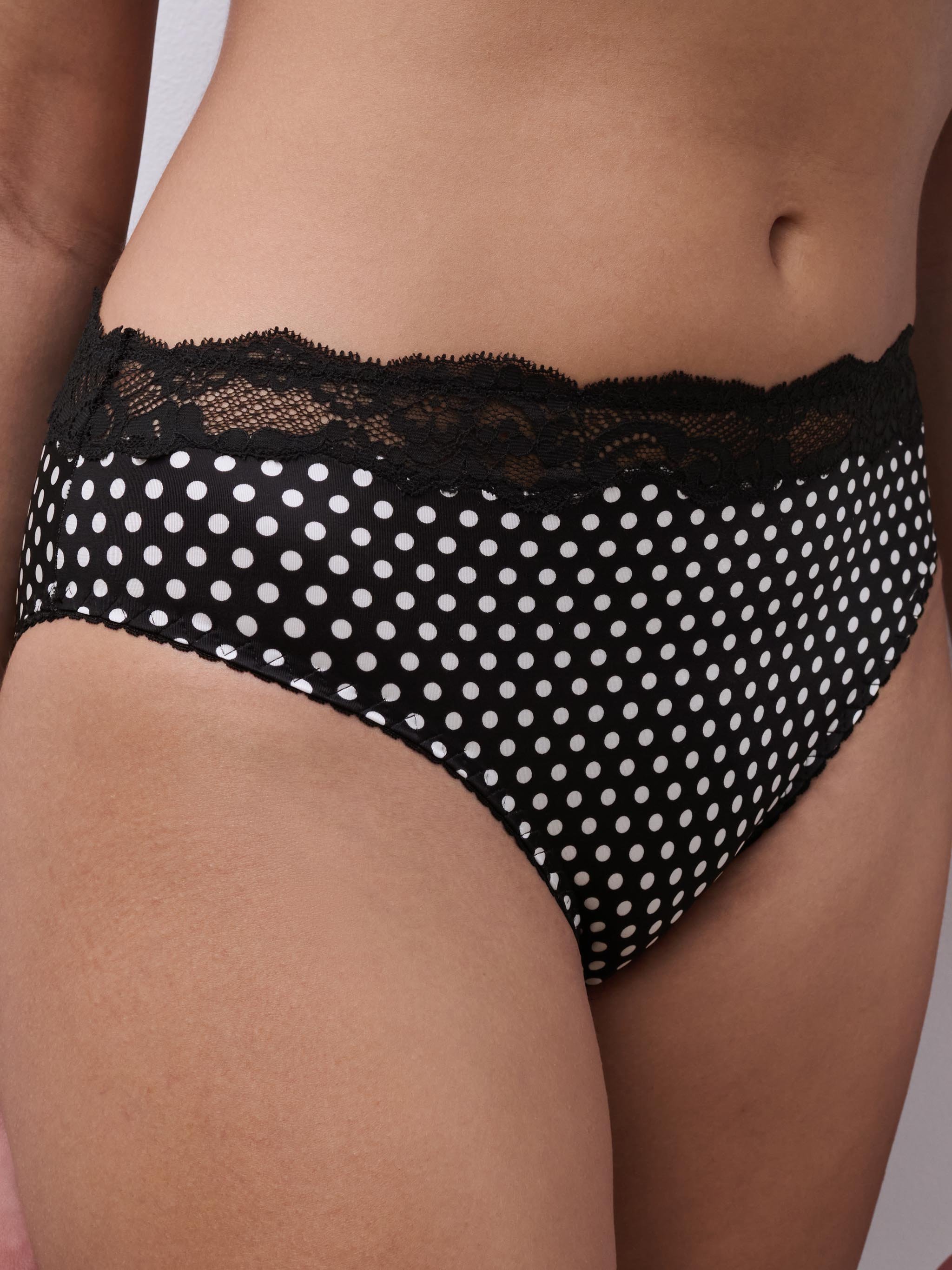 Lace panties CHANTELLE PULP Black