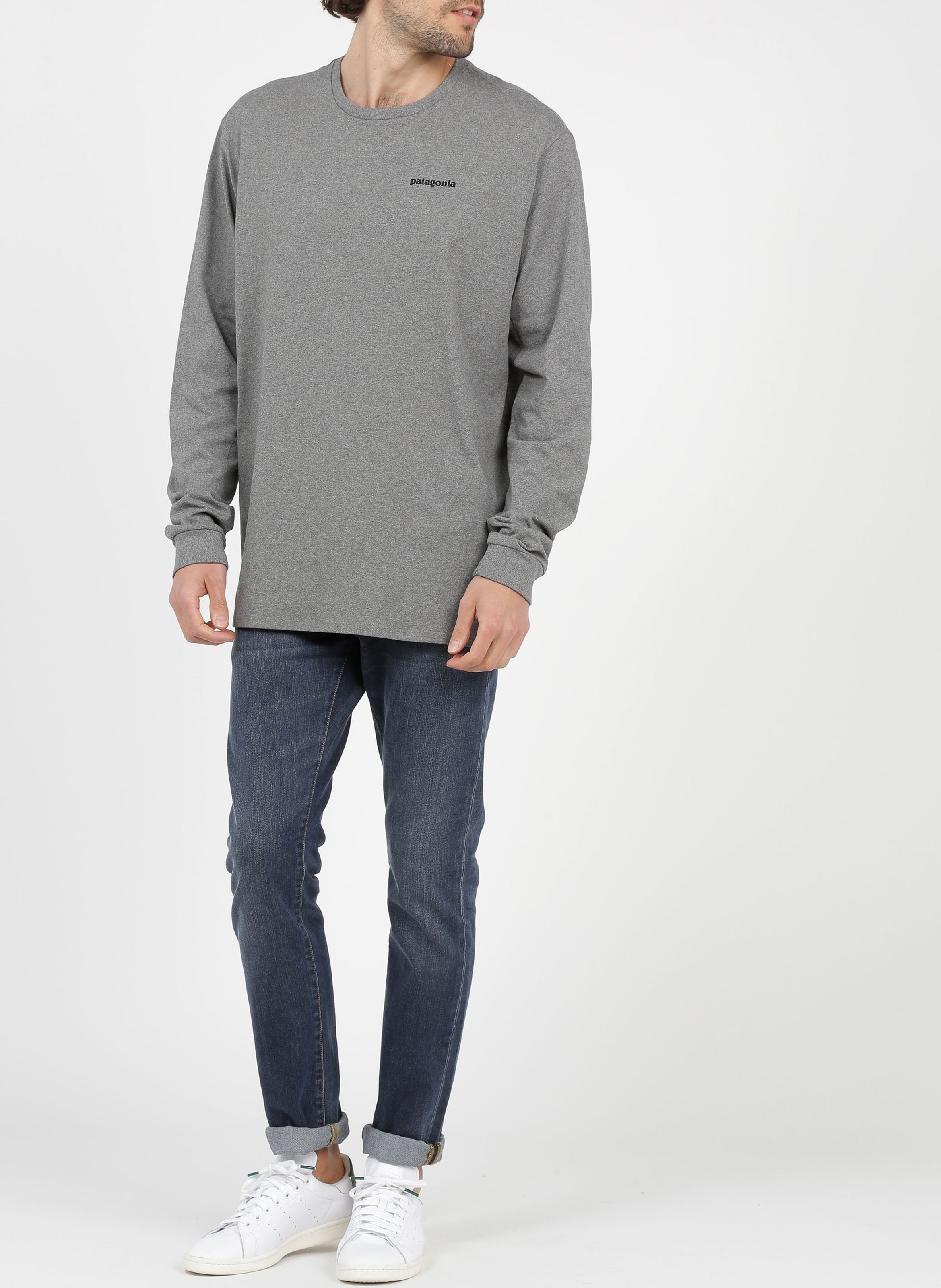 Tee-shirt col rond regular-fit sérigraphié en coton recyclé mélangé PATAGONIA Gris