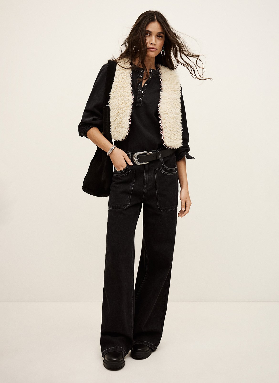 Korte jas van gekruld nepbont BA&SH Beige