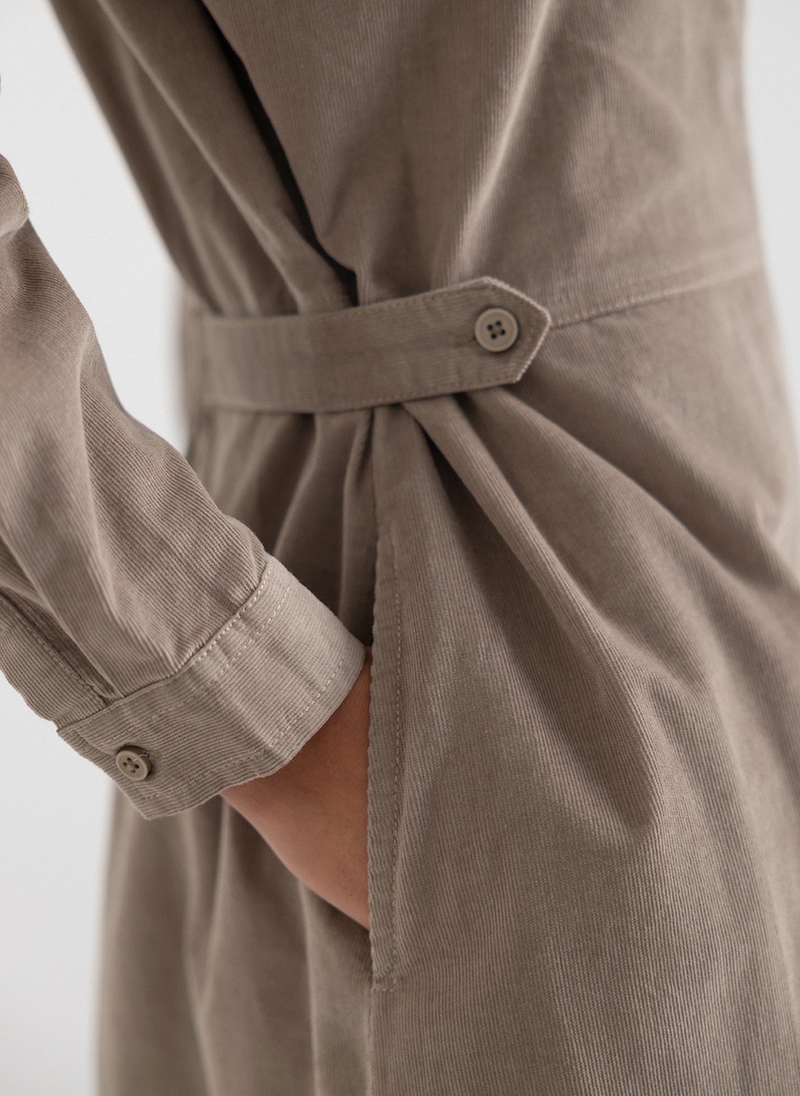 Vestido liso de corte evasé con cuello alto PROJECT-AJ117 Beige