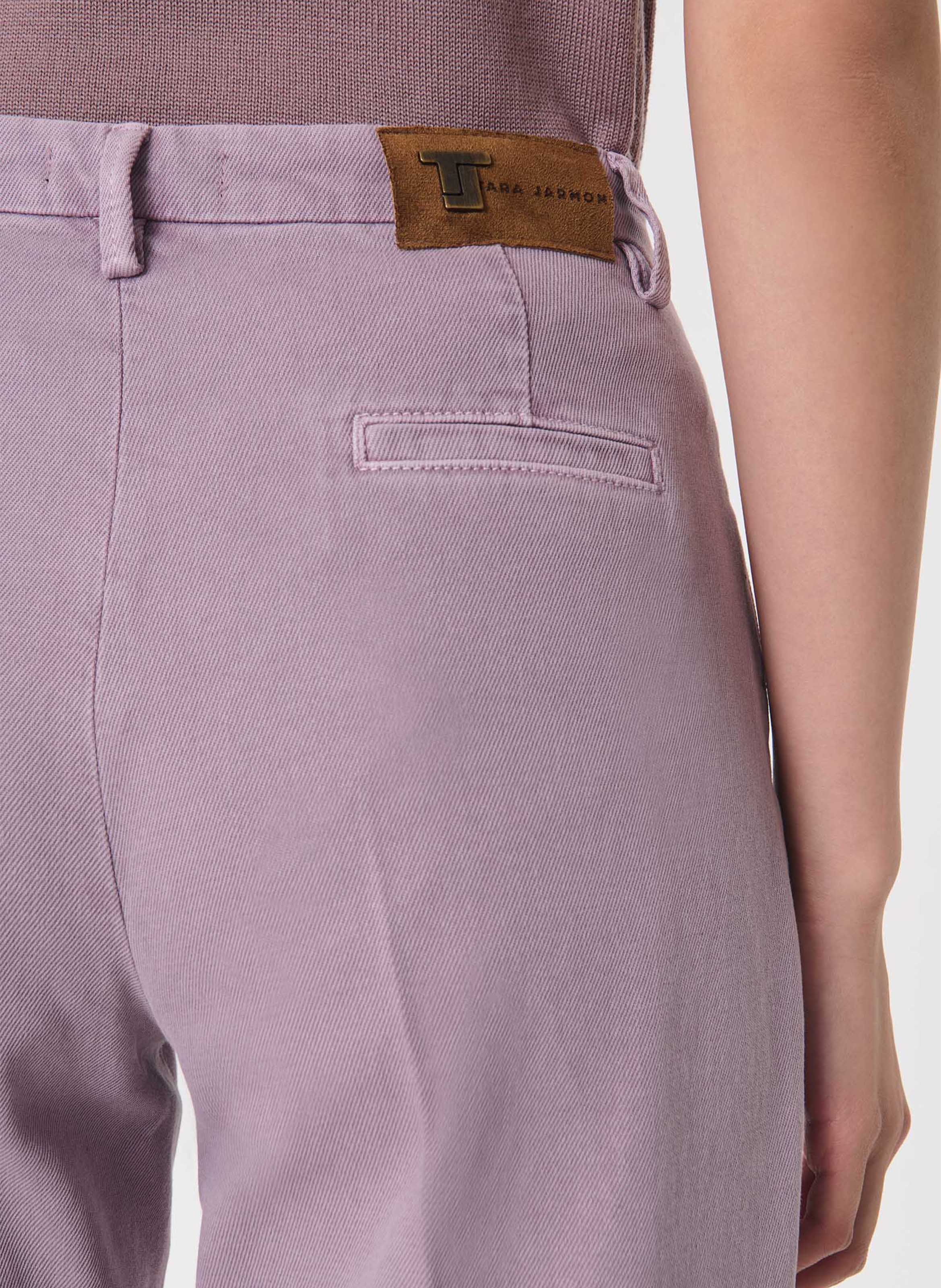 Einfarbige Straight-Jeans mit hohem Bund TARA JARMON Violett