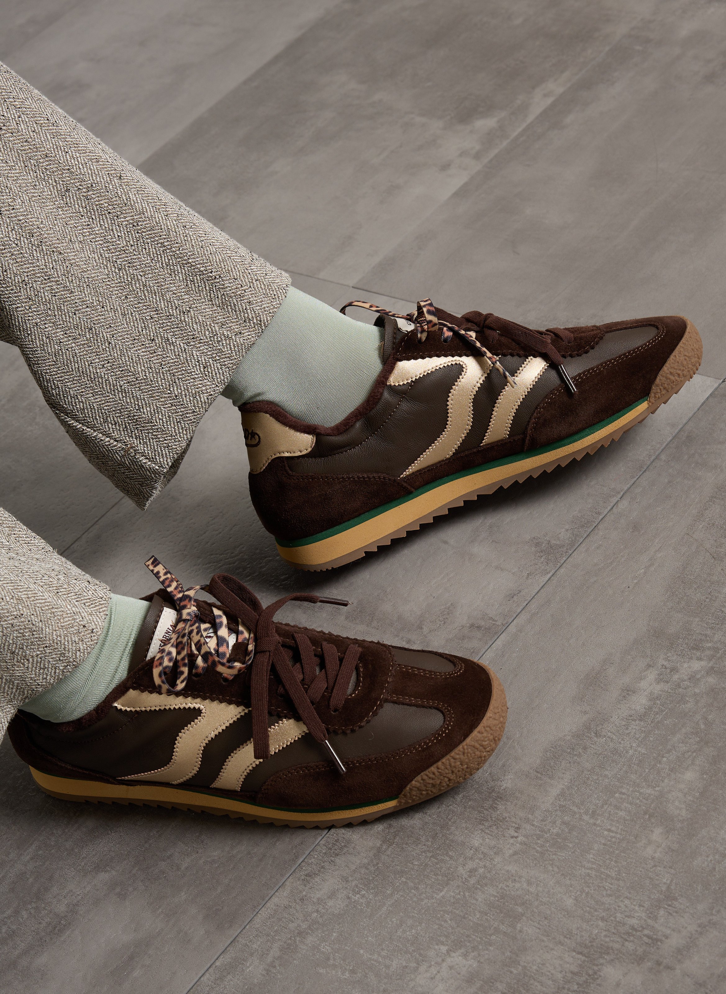 Low-top sneakers with double laces MRP Brown