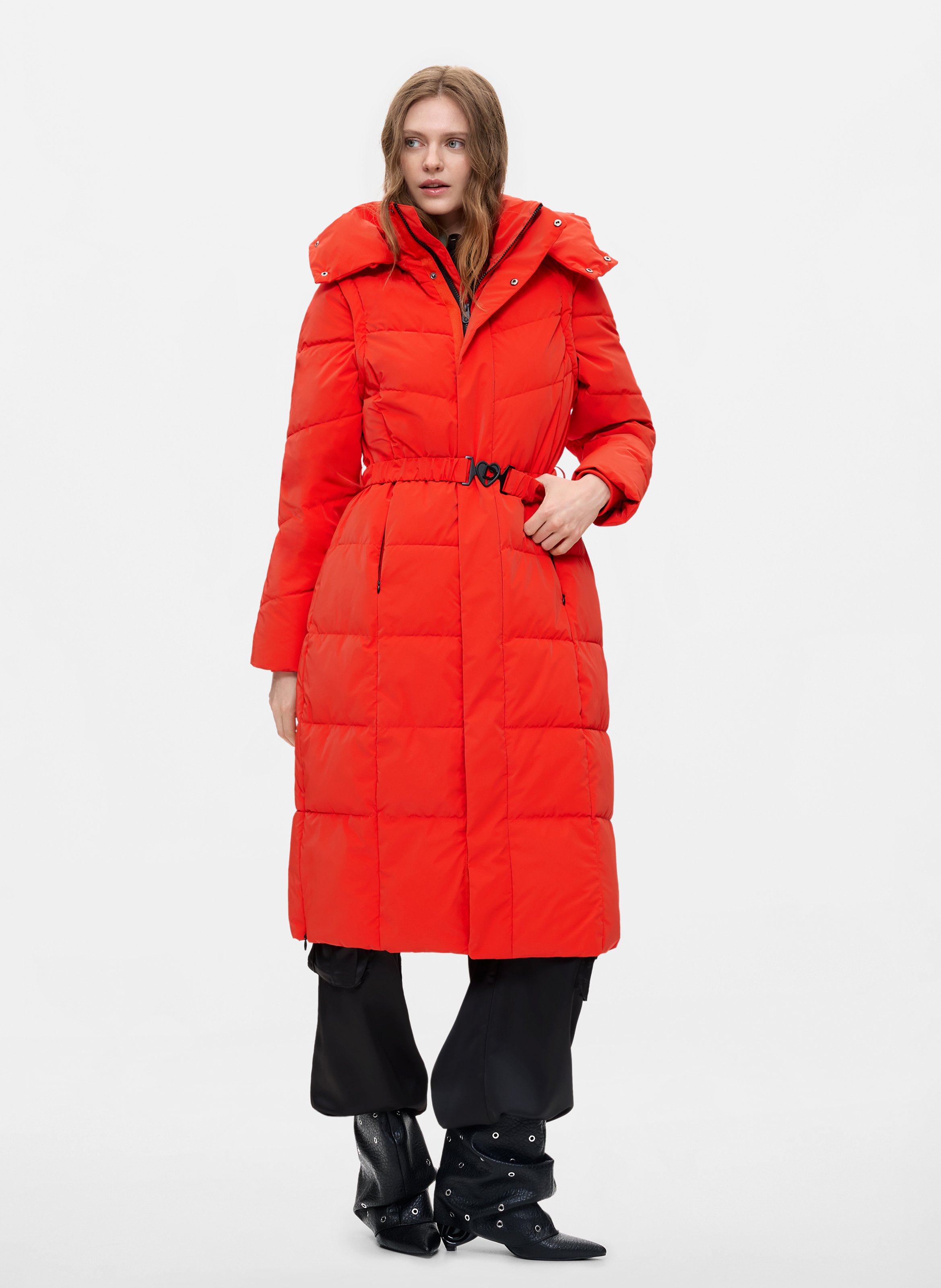 Langer Steppmantel mit Stehkragen und Kapuze DESIGUAL Orange